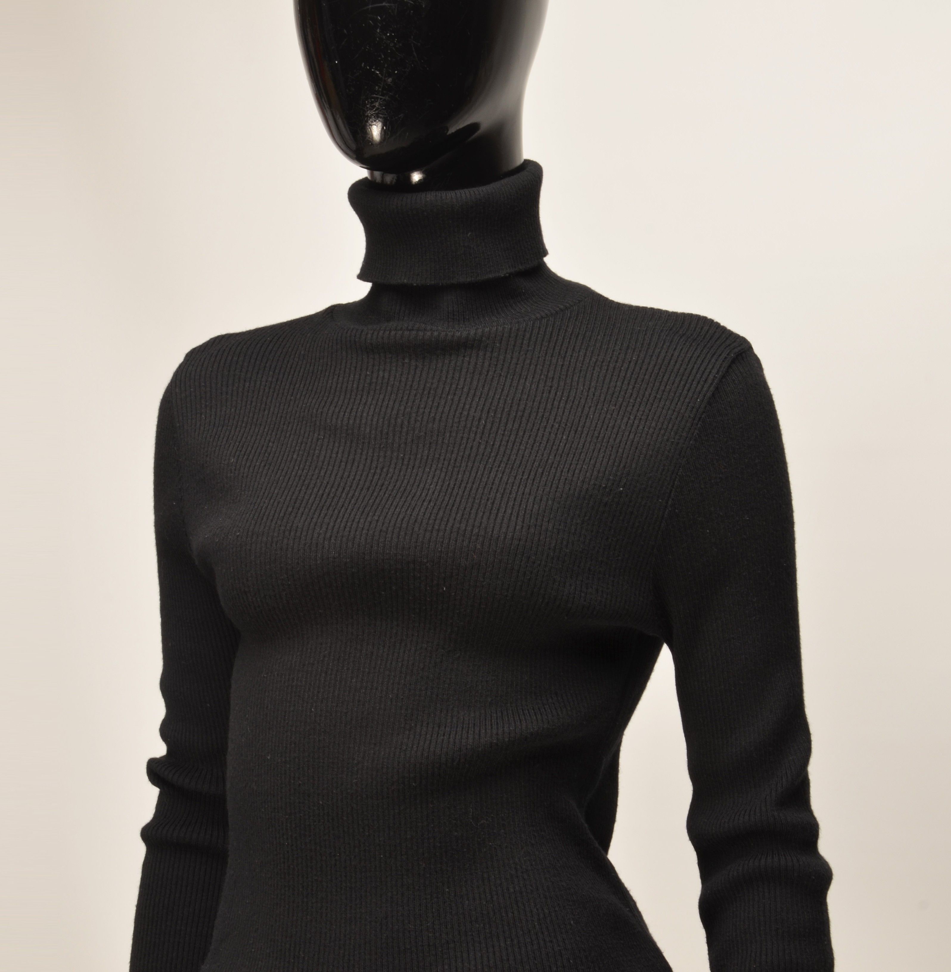 Dolce & Gabbana Vintage Dolce & Gabbana Black Ribbed Knit Turtleneck Sweater Size M / US 6-8 / IT 42-44 - 2 Thumbnail
