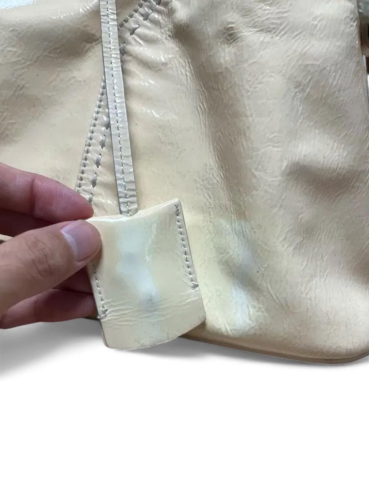 Saint Laurent Paris Saint Laurent - Cream Leather Handbag Gold Hardware Size ONE SIZE - 2 Thumbnail