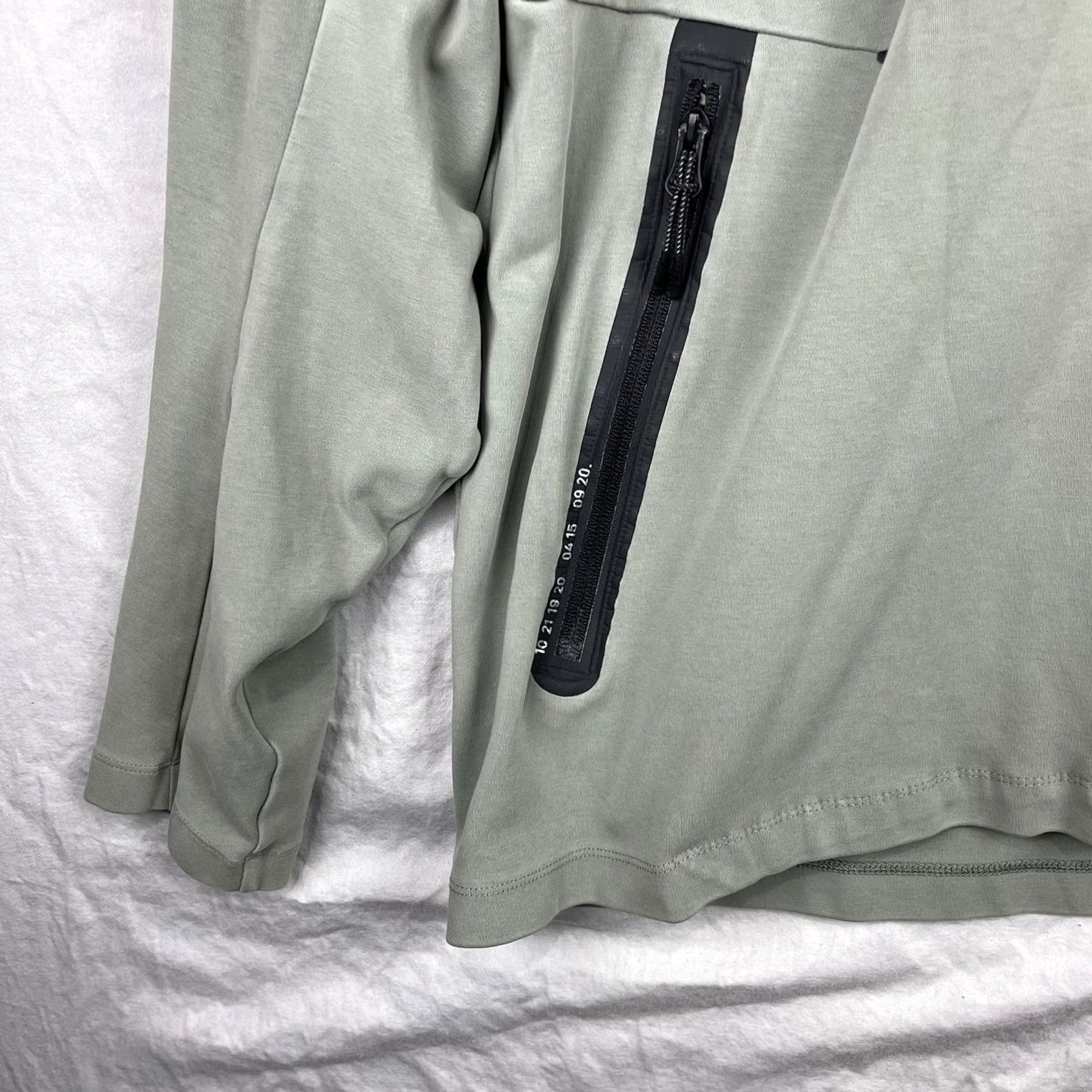 Nike Nike Hoodie Men XL Sportswear Tech Pack NSW Full Zip Sweater AA3784-004 Size US XL / EU 56 / 4 - 3 Thumbnail