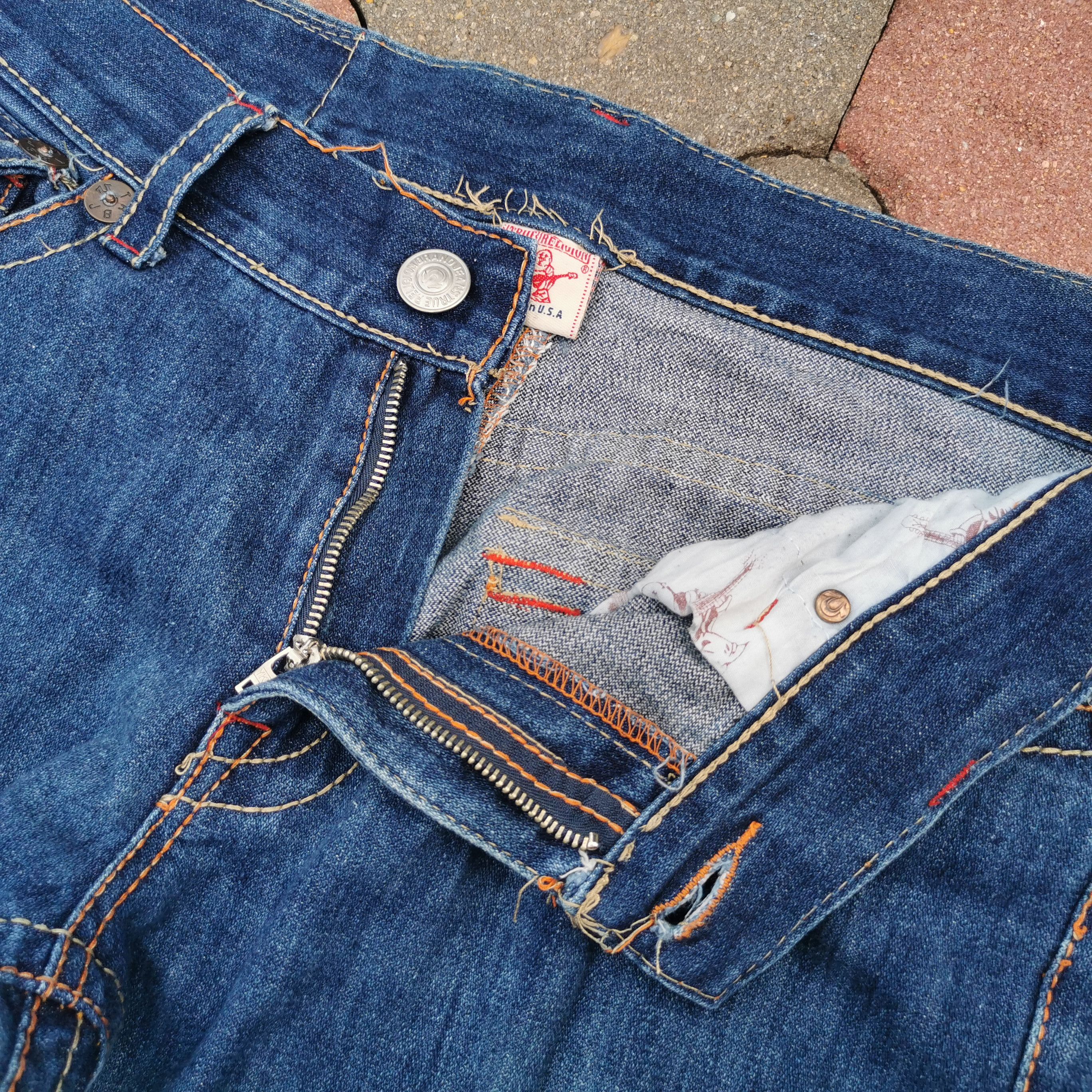 True Religion × Vintage True Religion Brand Jeans World Tour Embroidered Jeans Size US 36 / EU 52 - 13 Thumbnail