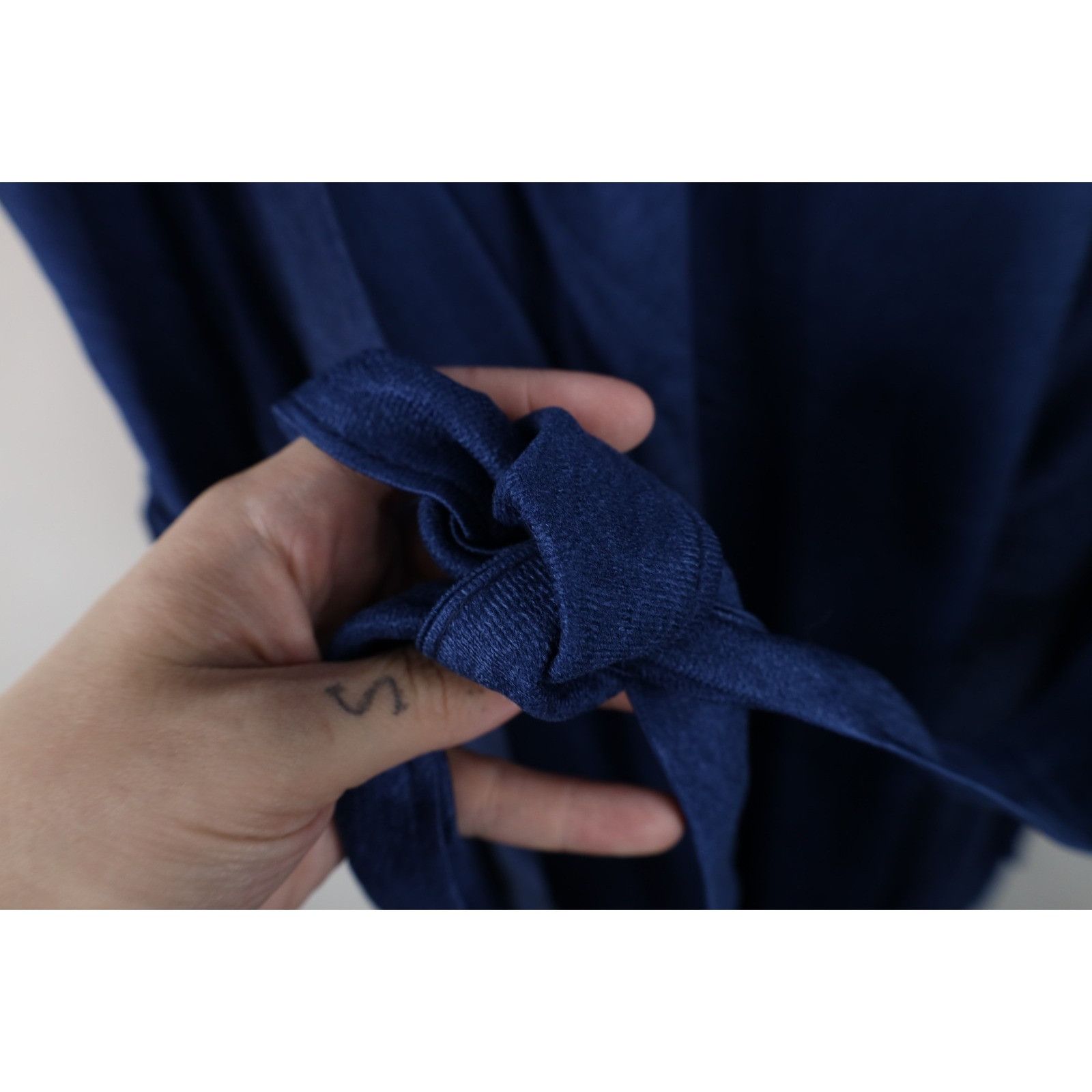 Vintage Vintage 70s Streetwear Distressed Striped Velour Robe Size US L / EU 52-54 / 3 - 14 Thumbnail