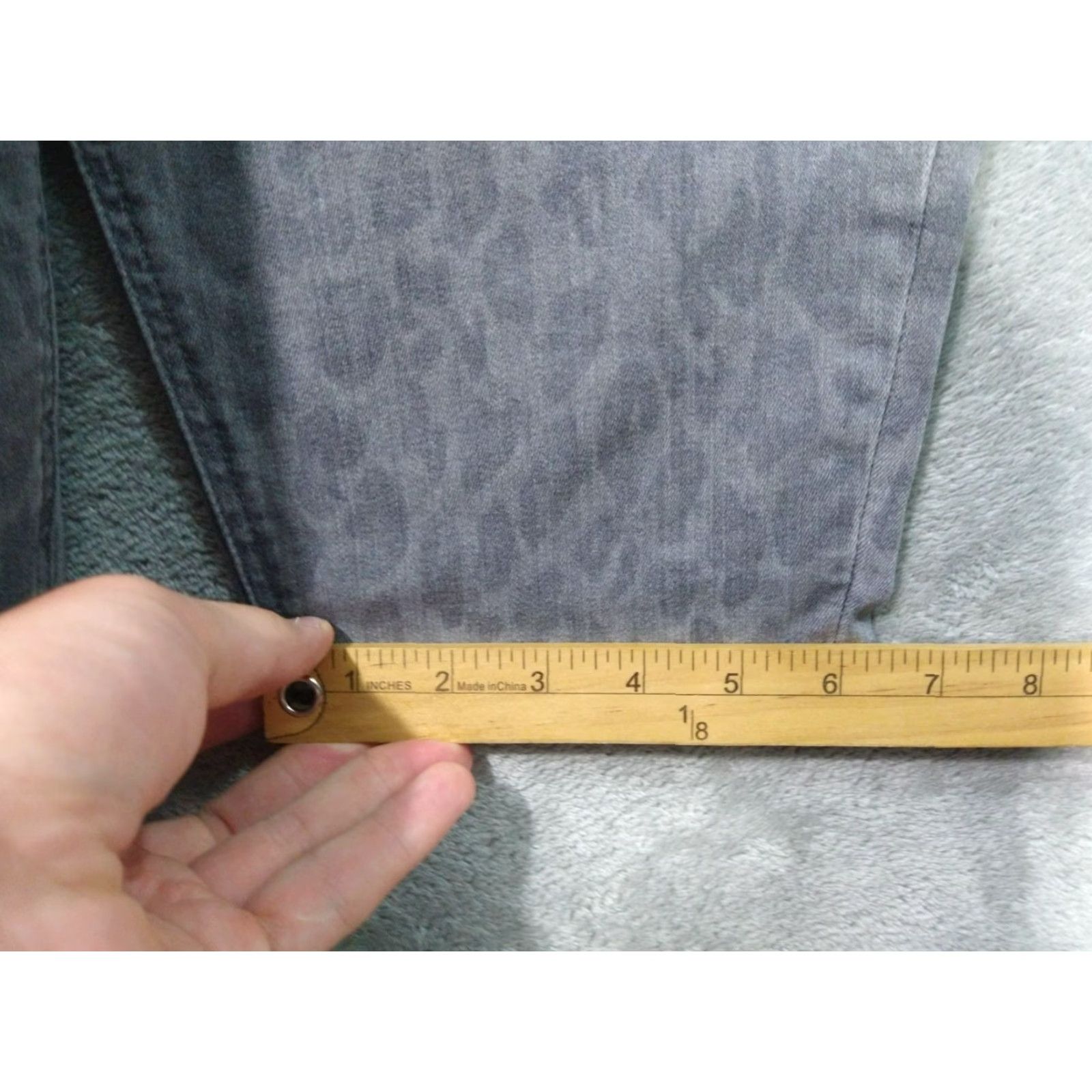 7 For All Mankind For All Mankind Jeans Womens 20 Gray Leopard Denim Ankle Skinny High Rise Jen7 Size 42" / US 20 - 6 Thumbnail