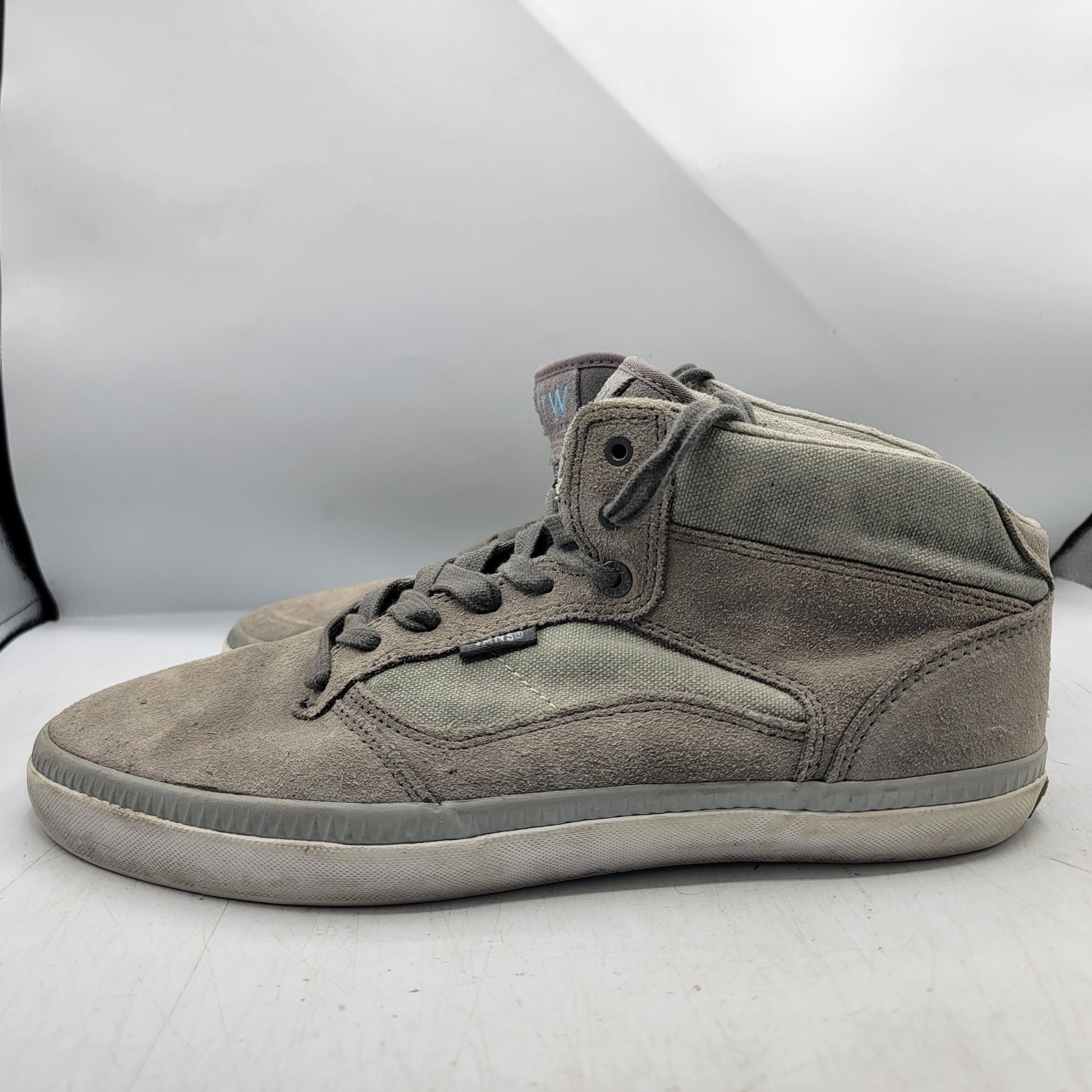 Vans Vans OTW Bedford Mens 10.5 Gray Sneaker Shoes Casual Walking Size US 10.5 / EU 43-44 - 12 Thumbnail