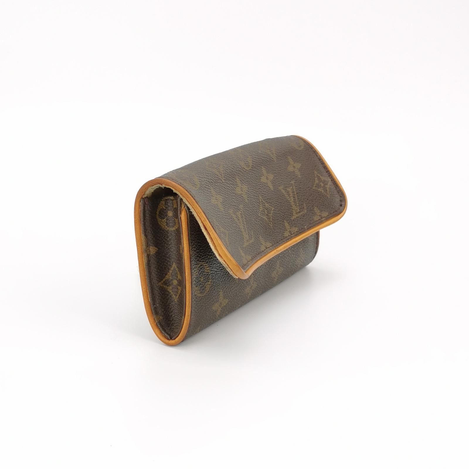 Louis Vuitton Louis Vuitton (LV) Twin Vegetable Tanned Leather Monogram P Size ONE SIZE - 1 Thumbnail