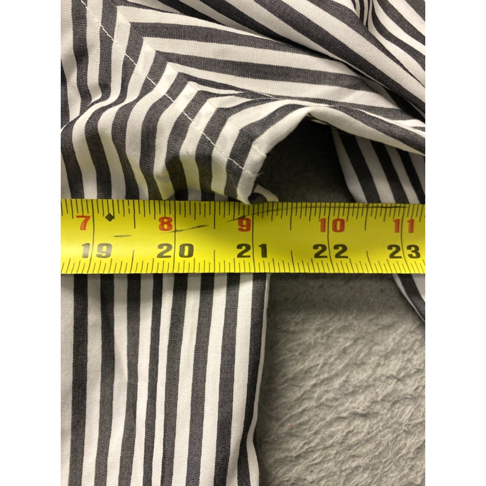 Vintage Chico's Button-Up Shirt Women Size 2 Gray Striped Long Sleeve Casual Sleeve Non-Iron Wrinkle Resistant Size XS / US 0-2 / IT 36-38 - 6 Thumbnail