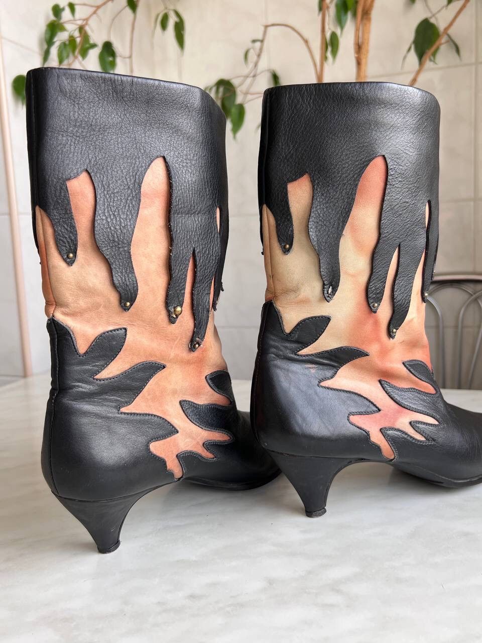 Genuine Leather × Vintage Vintage Black Flame Fire Leather High Woman's Boots Heels Size US 7 / IT 37 - 7 Thumbnail