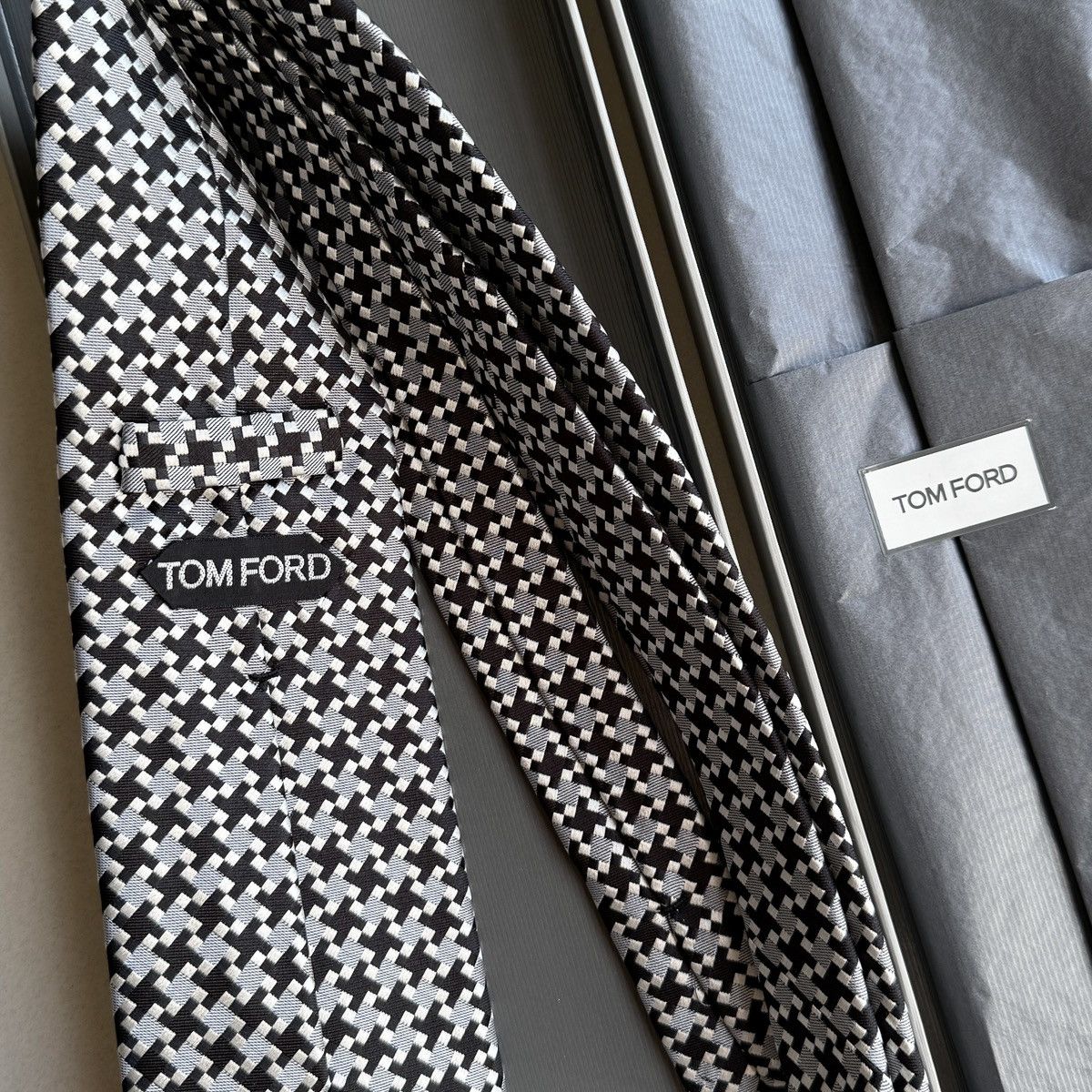 Tom Ford Tom Ford Bold Print Silk Tie Size ONE SIZE - 4 Thumbnail