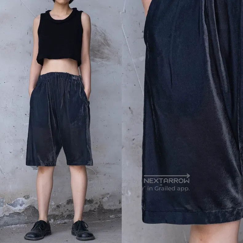 Comme des Garcons Comme Des Garcons size XS Gray Velvet Shorts Size 23" - 1 Thumbnail
