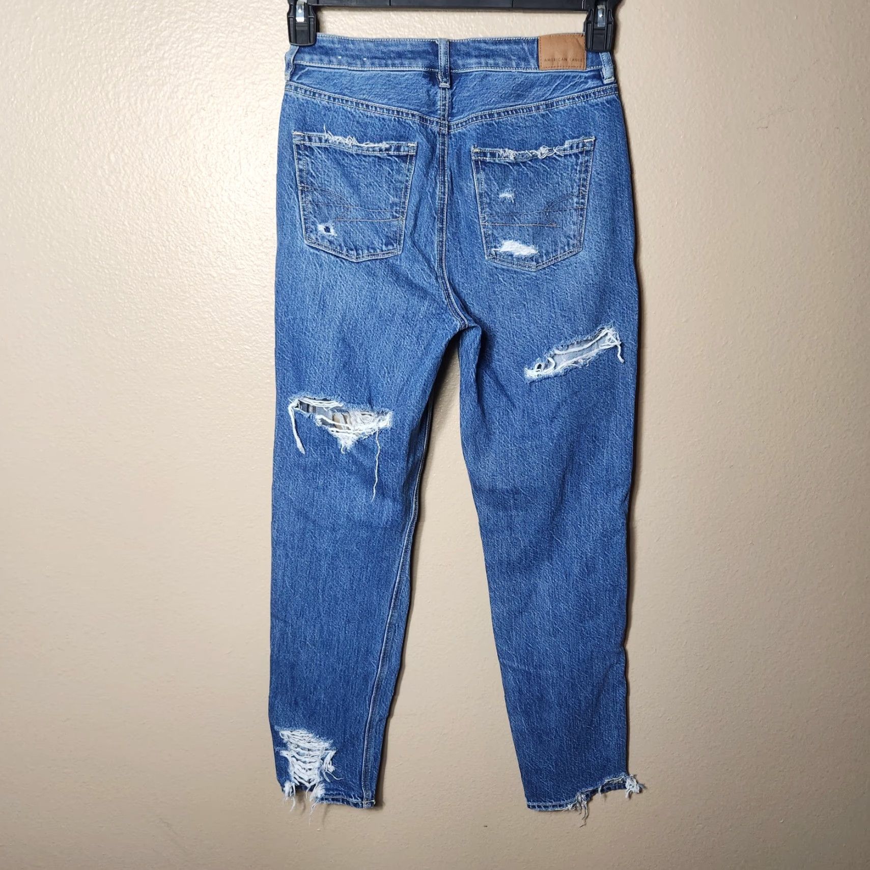 American Eagle Outfitters VINTAGE American Eagle Comfort Stretch Waistband Distressed Destroyed Mom Jeans-Size 0 Size 25" / US 0 / IT 36 - 4 Thumbnail