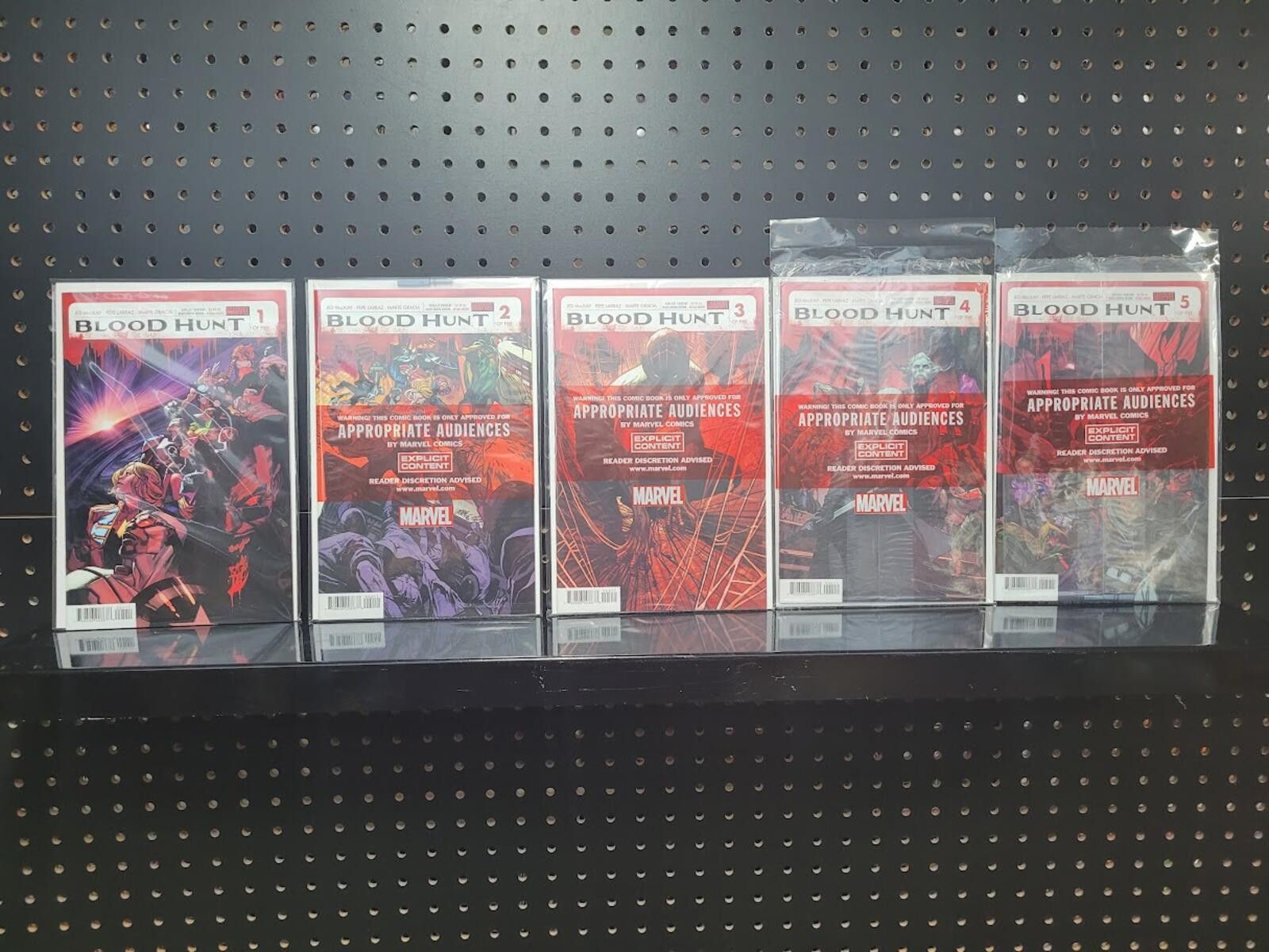 Marvel Comics Blood Hunt #1-5 Complete Red Band Set Marvel 2024 NM Size ONE SIZE - 1 Thumbnail