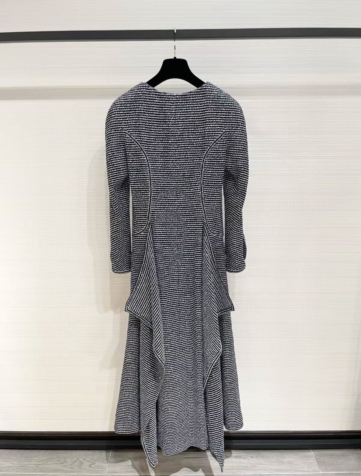 Chanel Chanel Classic Grey Tweed Long Coat J33 Size XXS / US 00 / IT 34 - 2 Thumbnail