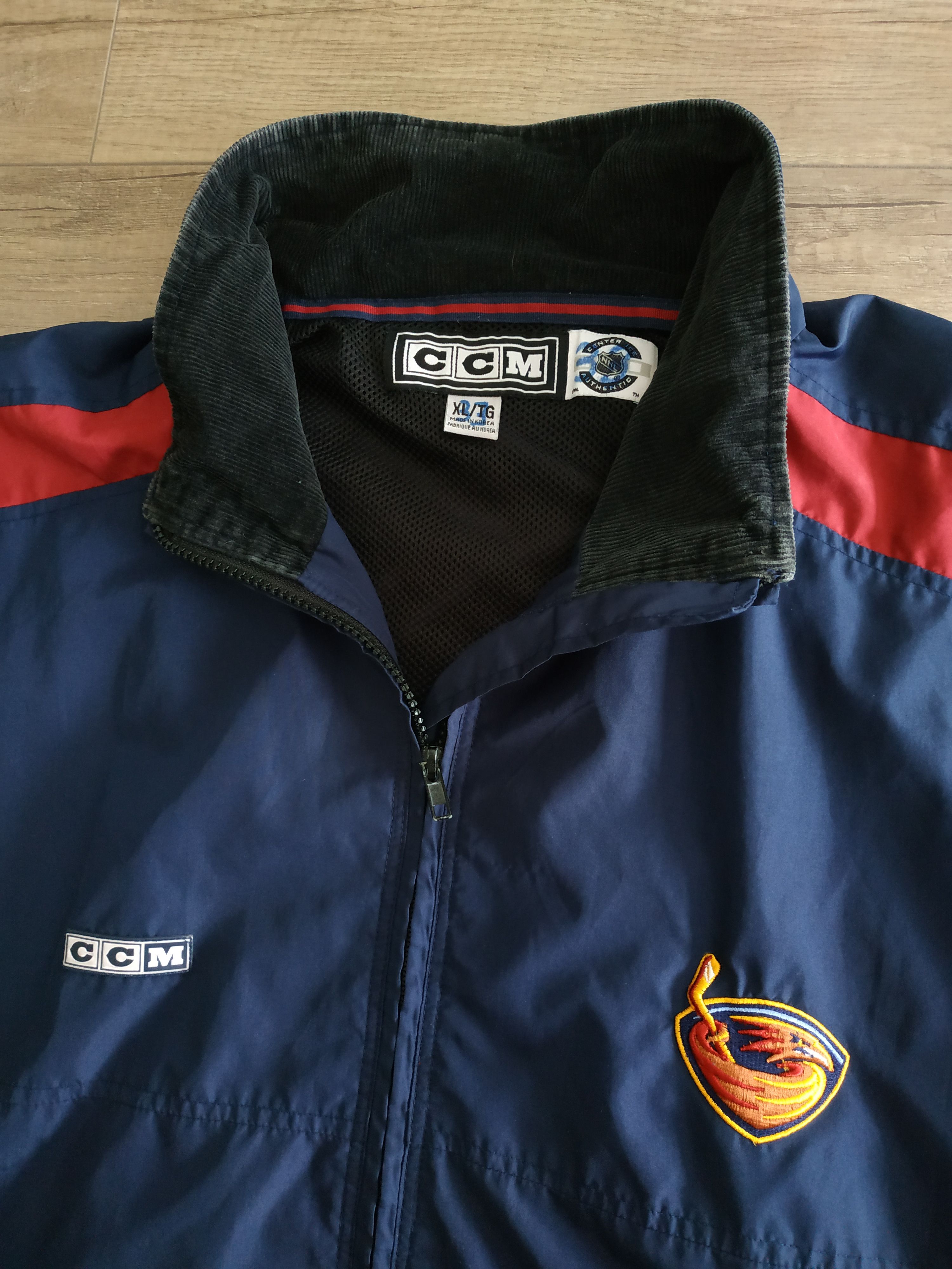Ccm CCM NHL Atlanta Men's Vintage Full Zip Hockey Jacket, s. XL Size US XL / EU 56 / 4 - 4 Thumbnail