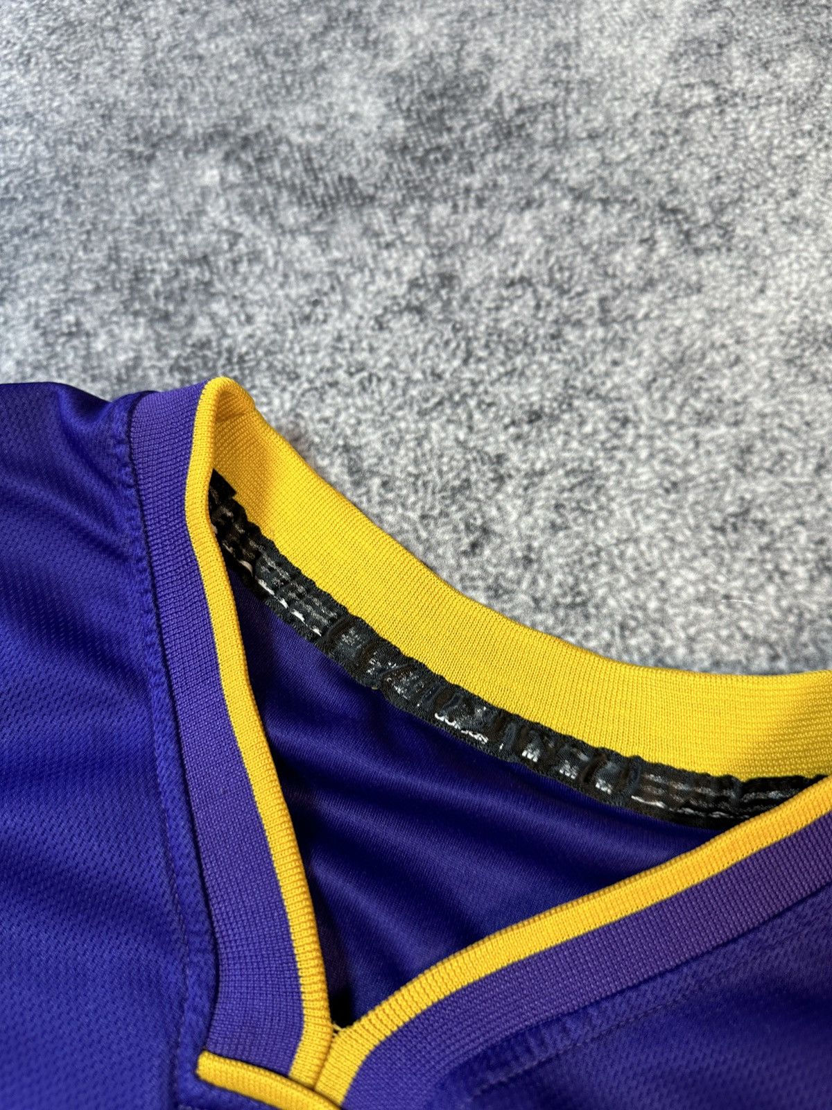 Adidas × NBA Vintage Adidas Lakers basketball Jersey 24 Bryant Sportswear Size US XS / EU 42 / 0 - 3 Thumbnail