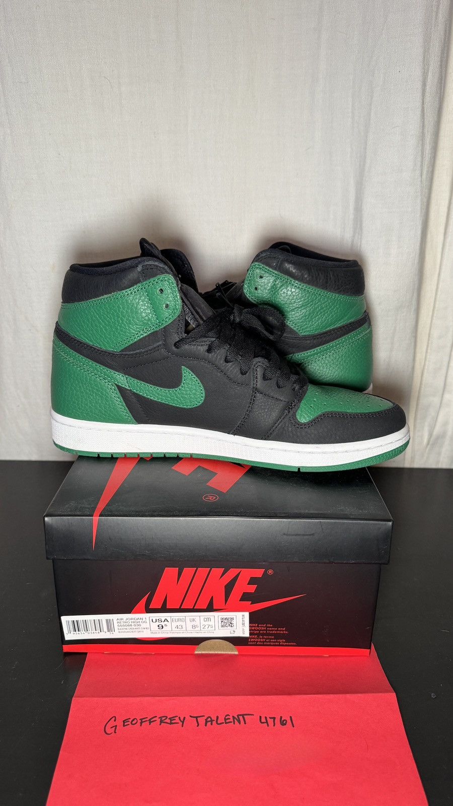 Jordan Brand Nike Air Jordan 1 Retro High OG "Pine Green 2.0" - Size 9.5 Size US 9.5 / EU 42-43 - 5 Thumbnail