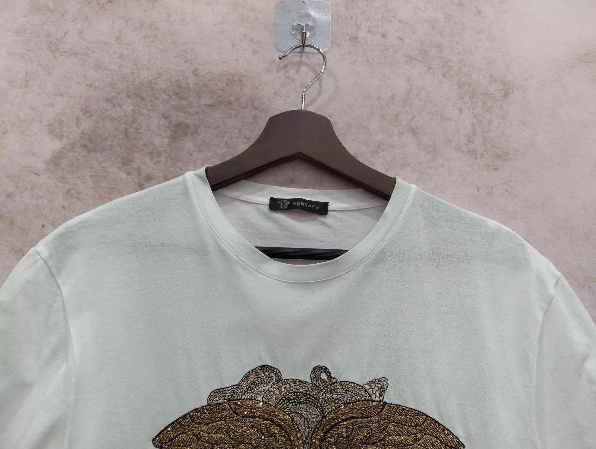 Versace Versace white short-sleeve t-shirt Size S Size S / US 4 / IT 40 - 3 Thumbnail