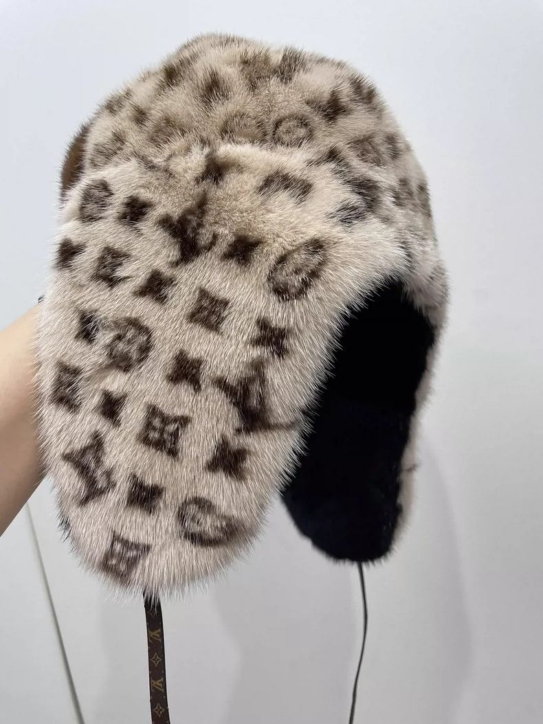 Louis Vuitton Louis Vuitton Presbyopic fur Leifeng hat Size ONE SIZE - 2 Thumbnail