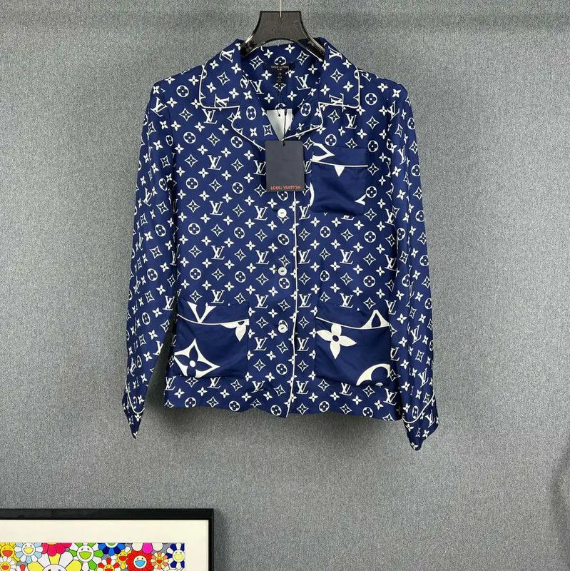 Louis Vuitton Louis Vuitton Blue Men's Shirt 0089 Size US S / EU 44-46 / 1 - 1 Thumbnail