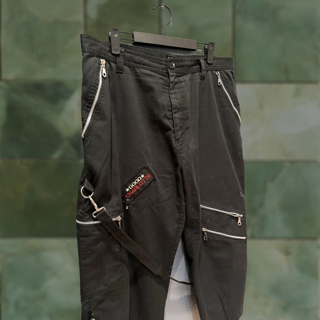Vintage VINTAGE Morbid Threads Black Grunge Goth Raver Shorts Mens Size 38 Y2K Size US 38 / EU 54 - 1 Thumbnail