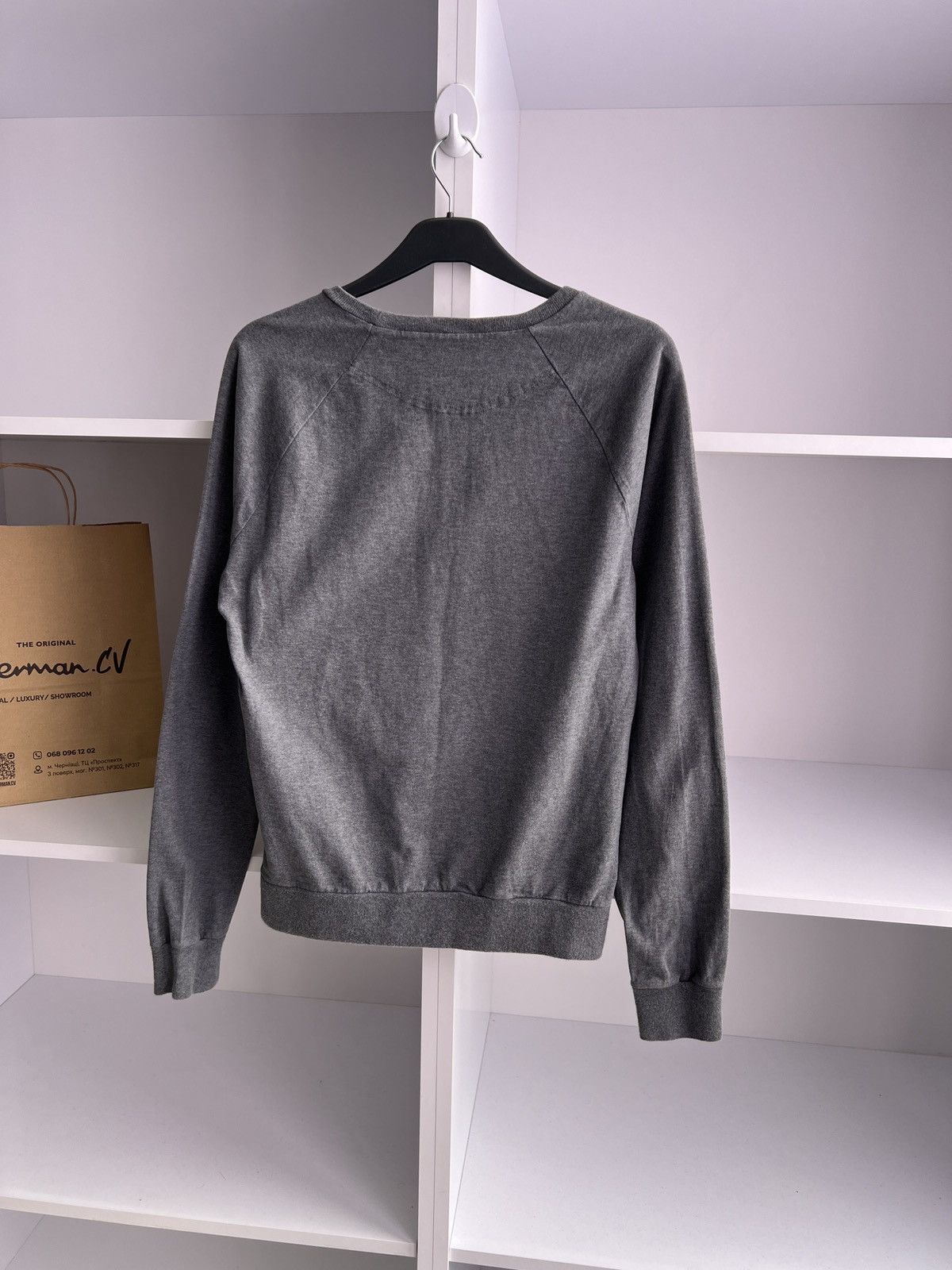 Designer × Gucci × Vintage Vintage Gucci Made In italy Big Logo Spell Out Sweatshirt Size US M / EU 48-50 / 2 - 16 Thumbnail
