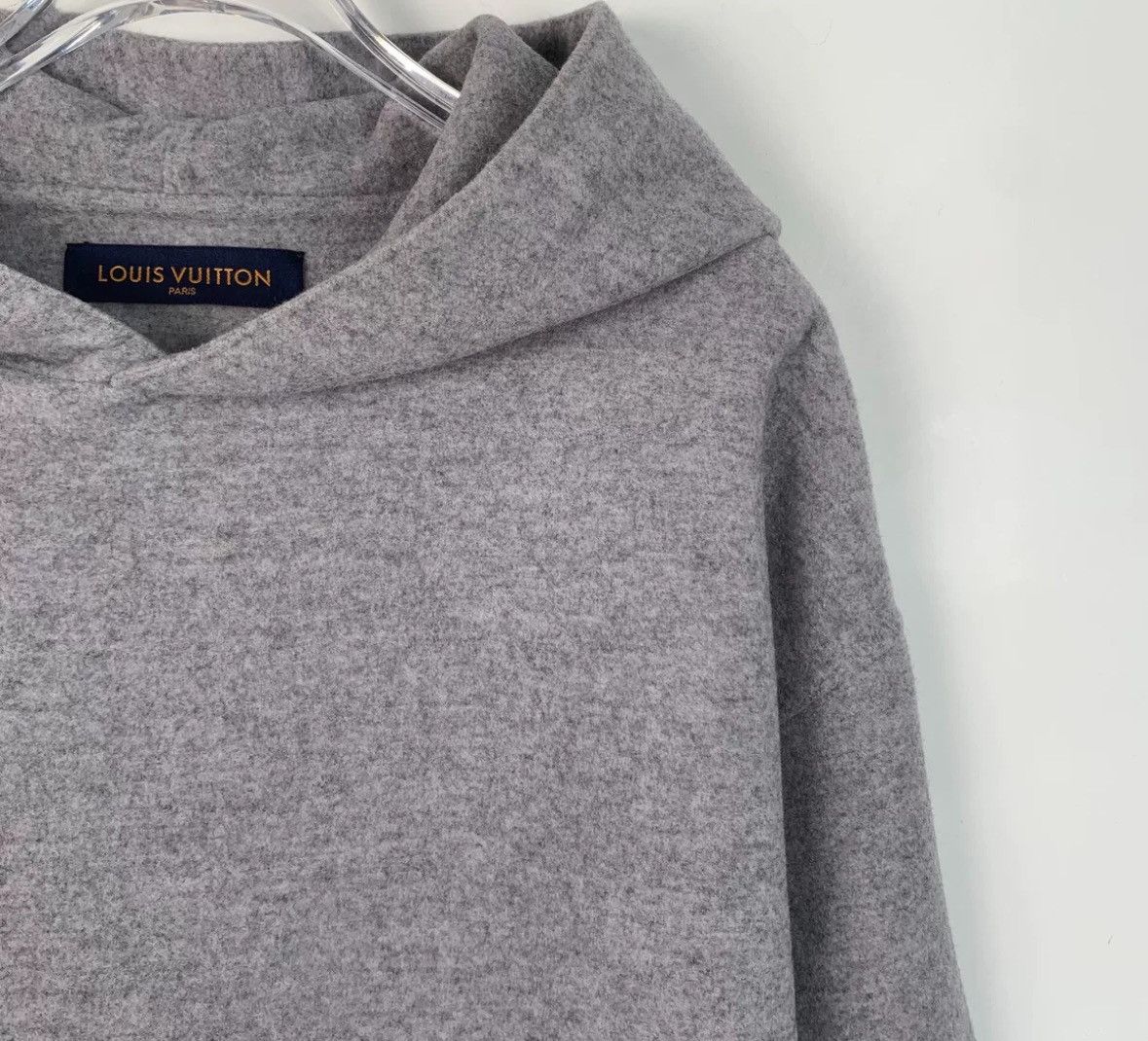 Louis Vuitton Louis Vuitton Lv grey sheep long sleeved sweatshirt Size US S / EU 44-46 / 1 - 3 Thumbnail