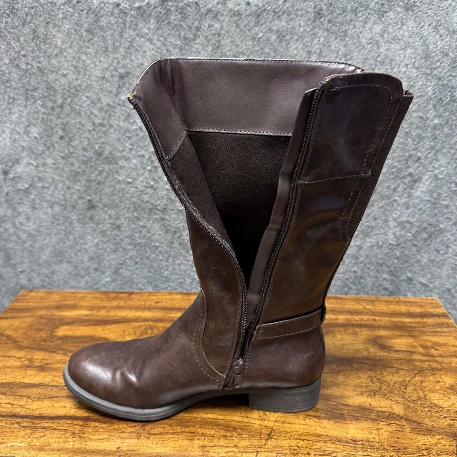 Vintage Wear Ever Boots Womens 8 Brown Knee High Riding Buckle Zip Flat Faux Leather Size US 8 / IT 38 - 6 Thumbnail