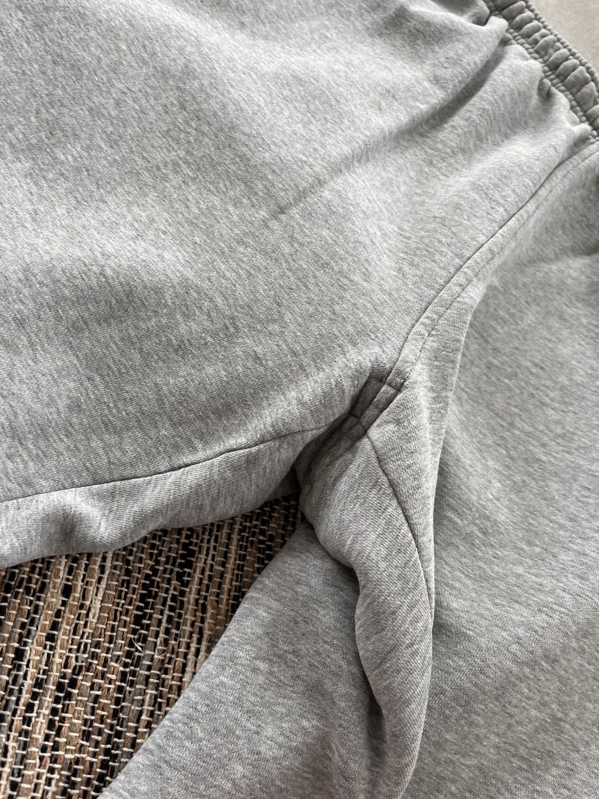 Nike 00s Vintage Nike Grey Sportswear Baggy Sweatpants Y2K Size US 38 / EU 54 - 9 Thumbnail