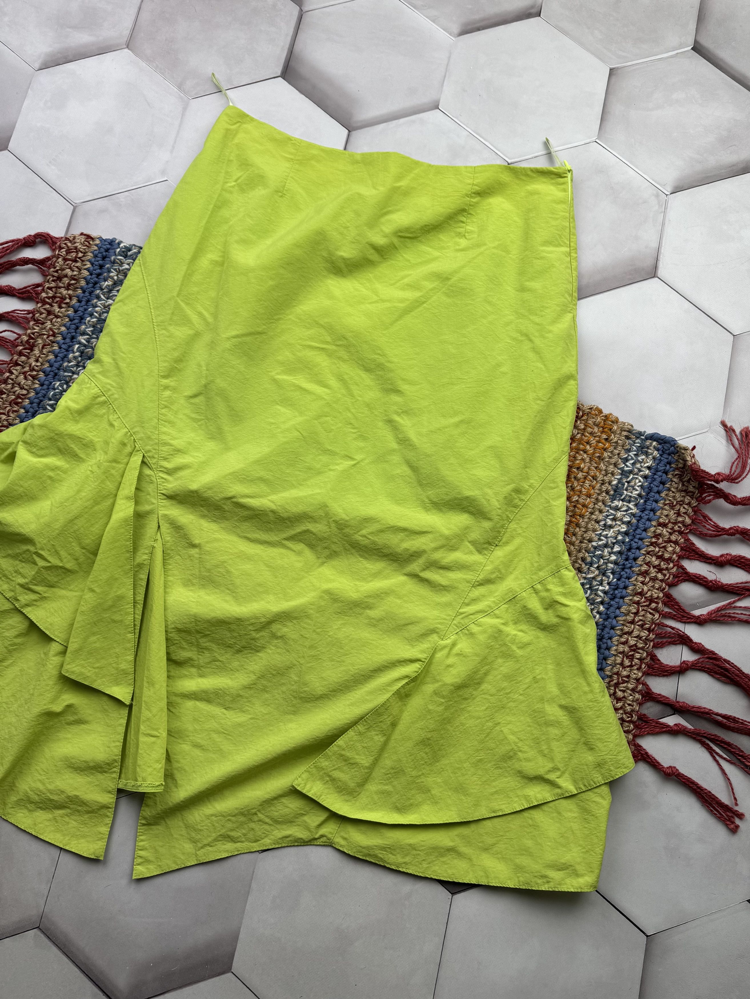 Vintage Vintage Asymmetry Flare Skirt (E4) Size 32" / US 10 / IT 46 - 3 Thumbnail
