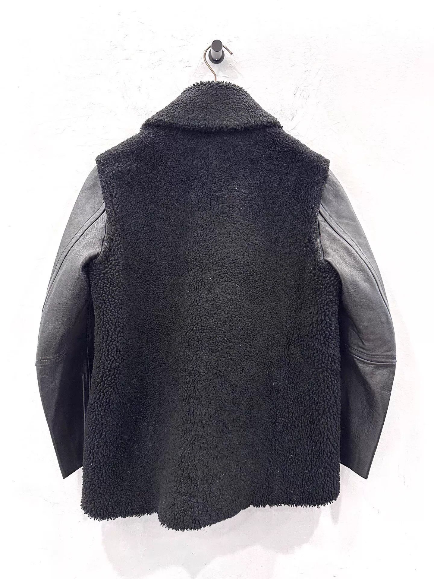 Louis Vuitton LV removable black fur-lamb sleeve jkt36 new Size XS / US 0-2 / IT 36-38 - 3 Thumbnail