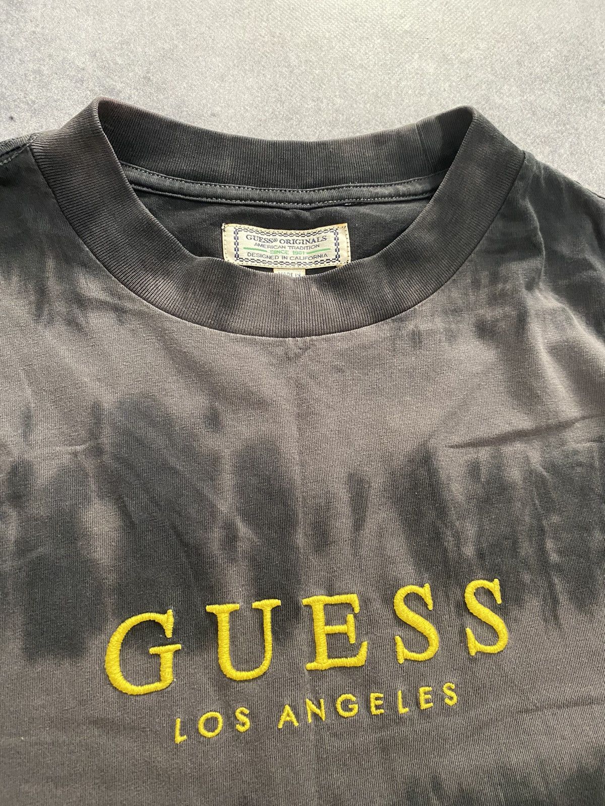 Guess × Vintage Guess Tie Dye Embroidered Logo T-Shirt Size US S / EU 44-46 / 1 - 3 Thumbnail