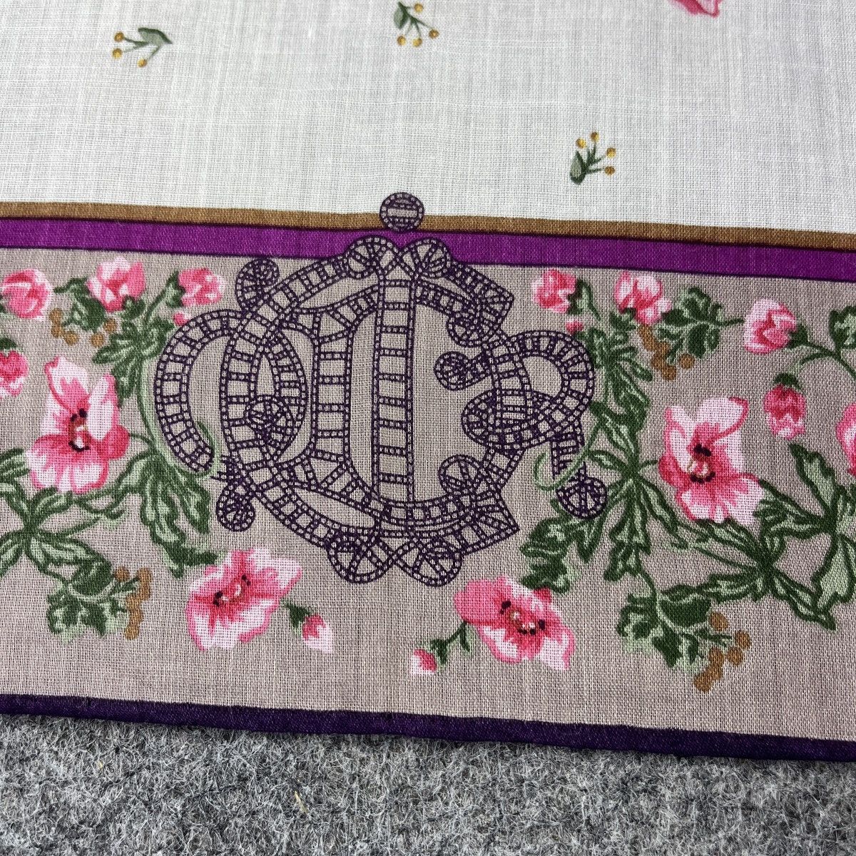 Vintage Christian Dior Handkerchief / Bandana / Neckerchief B741 Size ONE SIZE - 5 Thumbnail