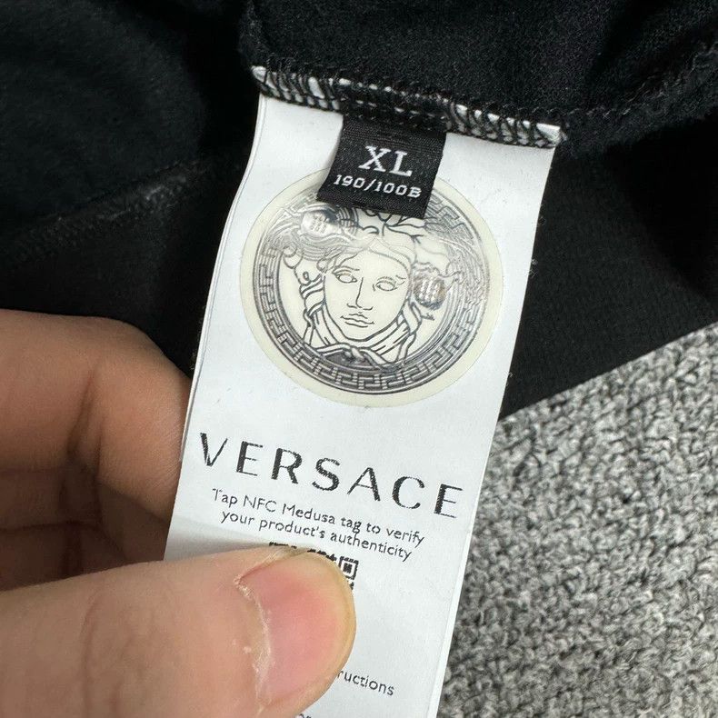 Versace Versace Greek velvet coats Size XL / US 12-14 / IT 48-50 - 4 Thumbnail