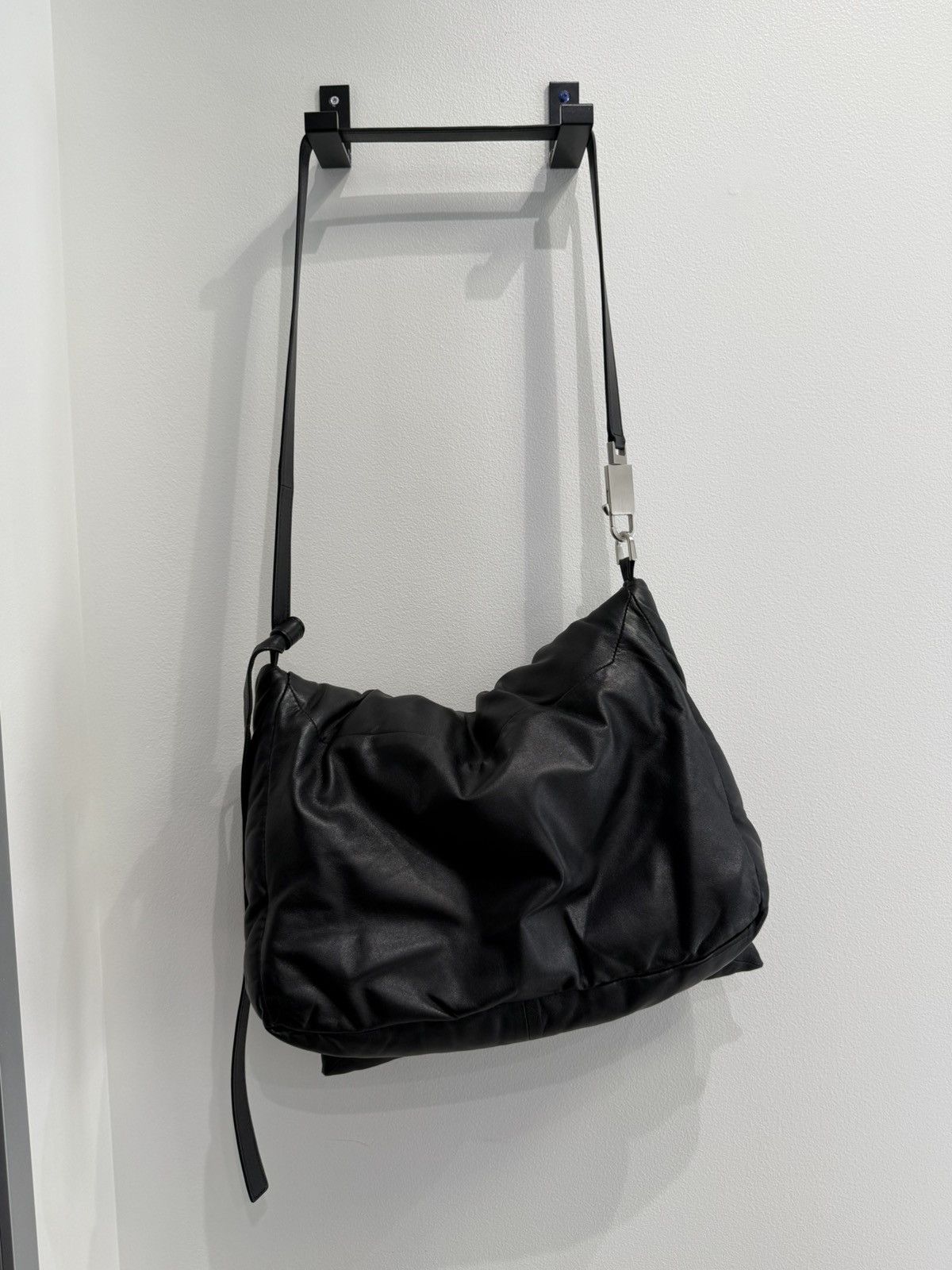 Rick Owens Rick Owens Work Pillow Grifin in Black Lambskin Size ONE SIZE - 4 Thumbnail