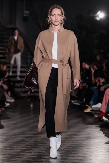 Filippa K Filippa K Runway Alexa Coat Wool Cashmere Camel AW22 Size S / US 4 / IT 40 - 1 Thumbnail