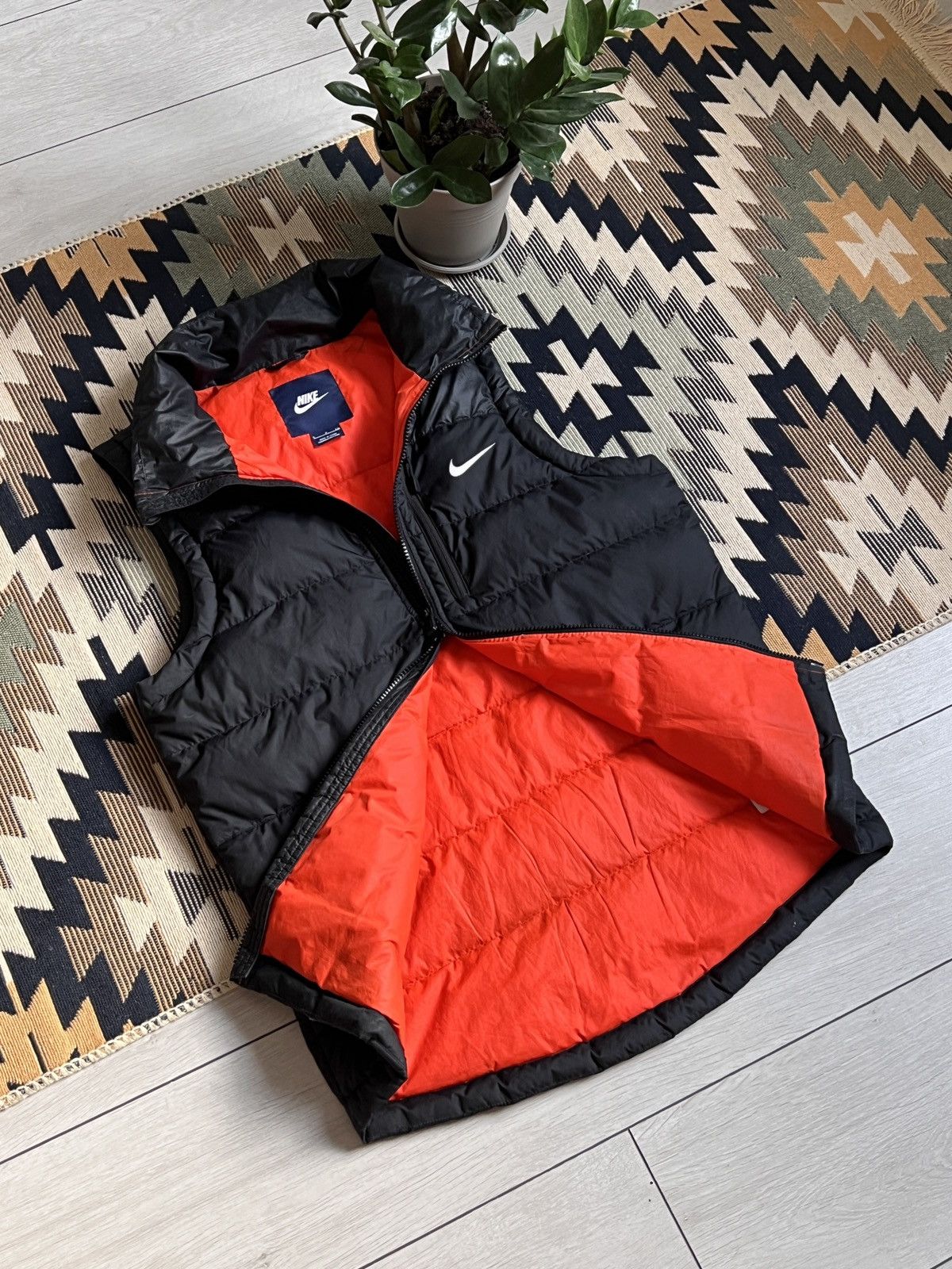 Nike Vintage Nike Drill Y2k Puffer Vest Size US M / EU 48-50 / 2 - 7 Thumbnail