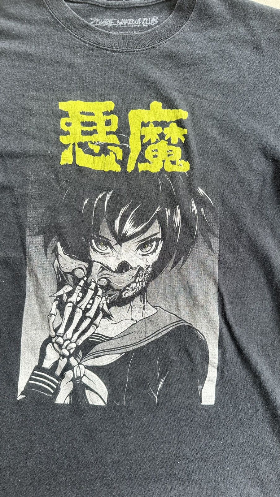 Anime ZOMBIE MAKEOUT CLUB PUNK ANIME TEE Size US M / EU 48-50 / 2 - 2 Thumbnail