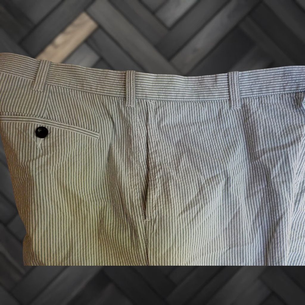 J.Crew J. Crew Stretch Shorts Flat Front Seersucker Ivory/Green 36 Mens Casual Cotton Elastane Pockets 9" Inseam Size US 36 / EU 52 - 1 Thumbnail