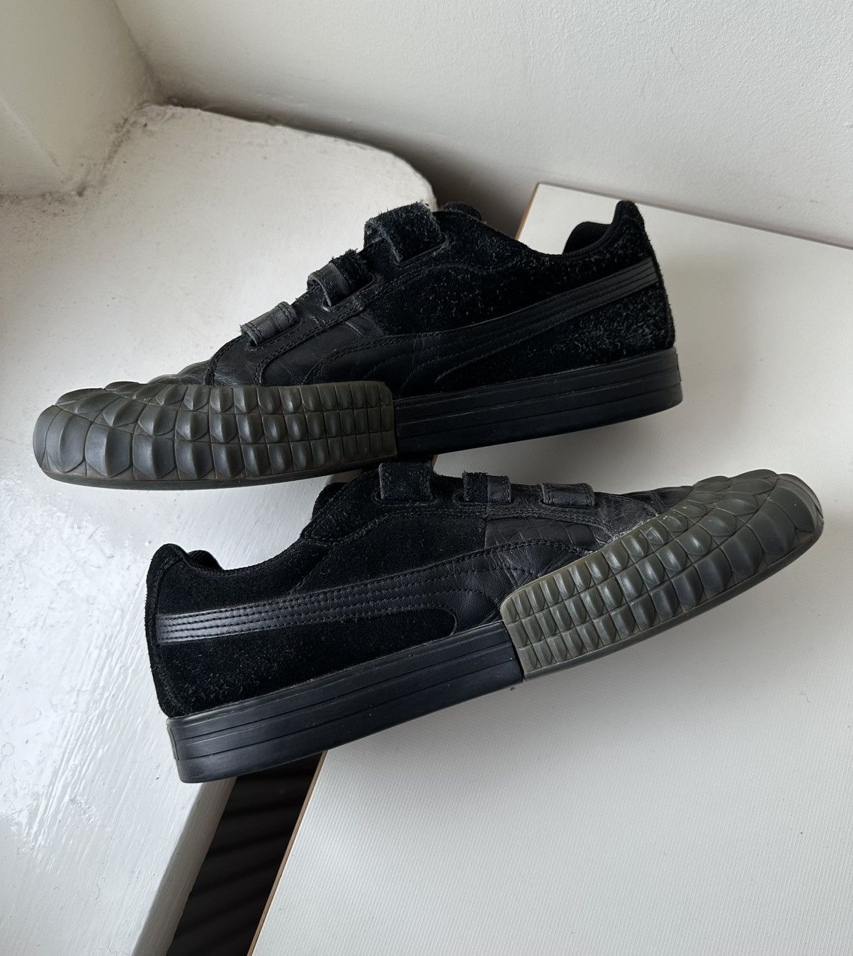Maison MIHARA YASUHIRO × Puma Puma Mihara Yasuhiro MY-34 black velcro low top sneakers Size US 11 / EU 44 - 4 Thumbnail