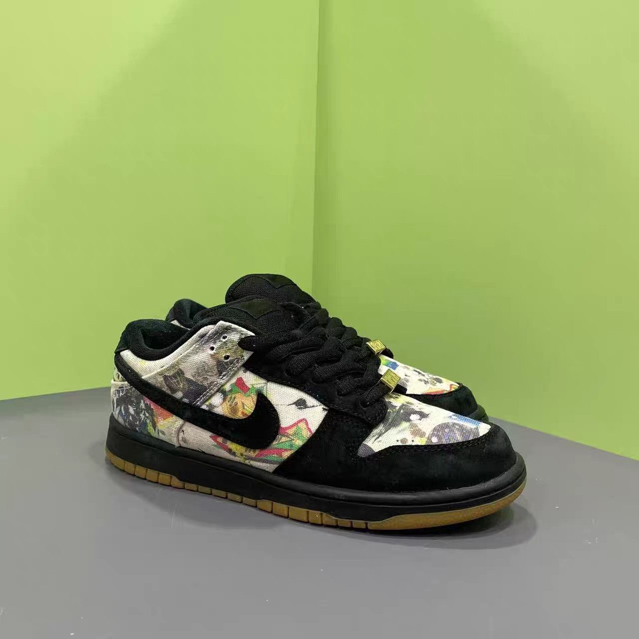 Nike Nike Dunk SB Low x Supreme 'Black Multicolor' Sneakers K15 Size US 9 / EU 42 - 2 Thumbnail