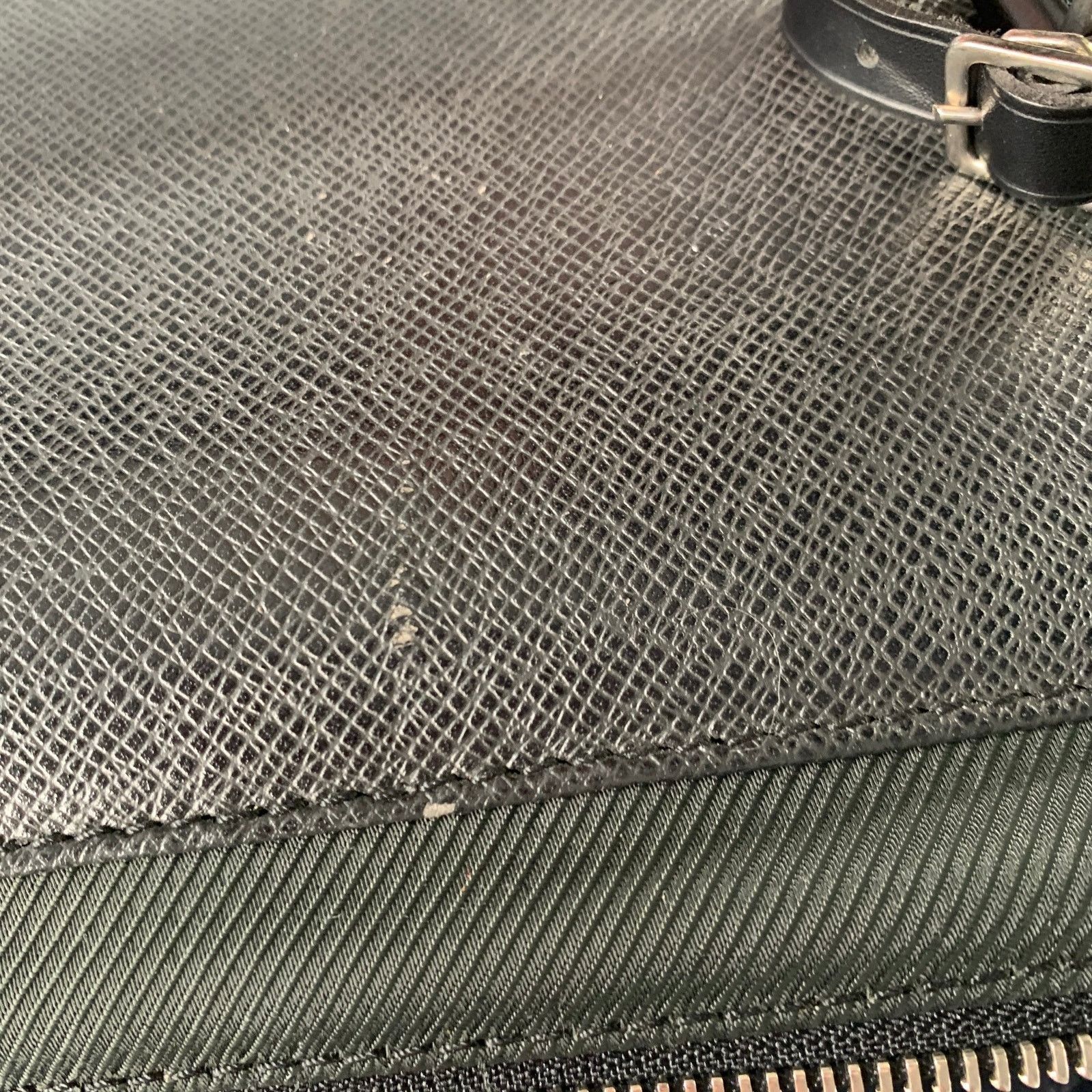 Louis Vuitton Taiga Santore Ardoise Green Black Two Tone Nylon Leather Size ONE SIZE - 9 Thumbnail