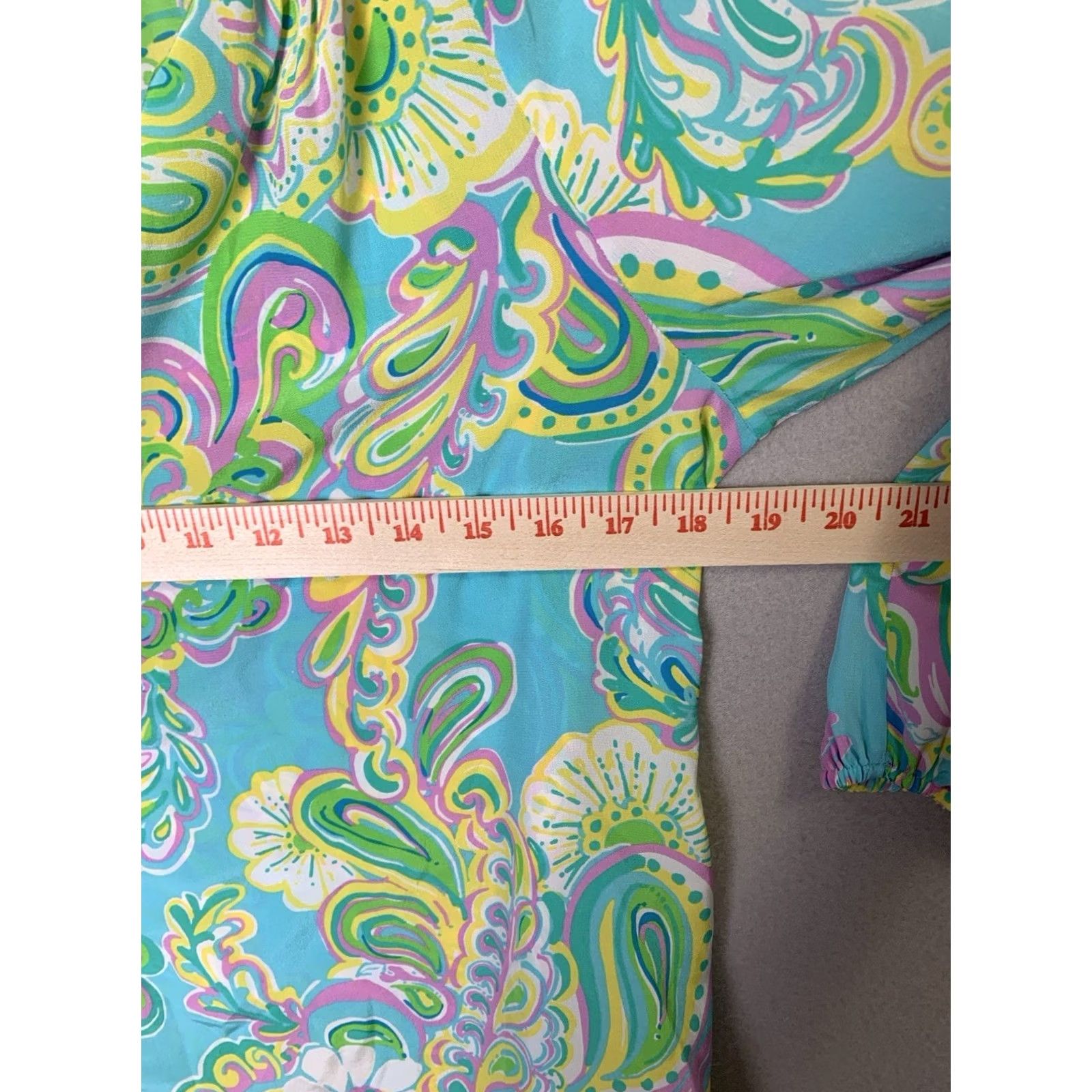 Lilly Pulitzer VINTAGE Lilly Pulitzer Sarabeth Top? No, Vintage rule applies only if vintage. Size M / US 6-8 / IT 42-44 - 5 Thumbnail