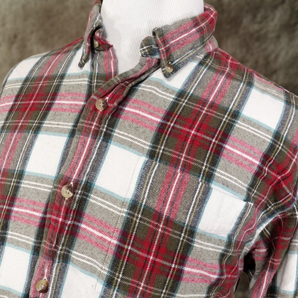 Vintage RED HEAD LONG SLEEVE RED PLAID FLANNEL BUTTON DOWN SHIRT MENS SIZE XL Size US XL / EU 56 / 4 - 1 Thumbnail