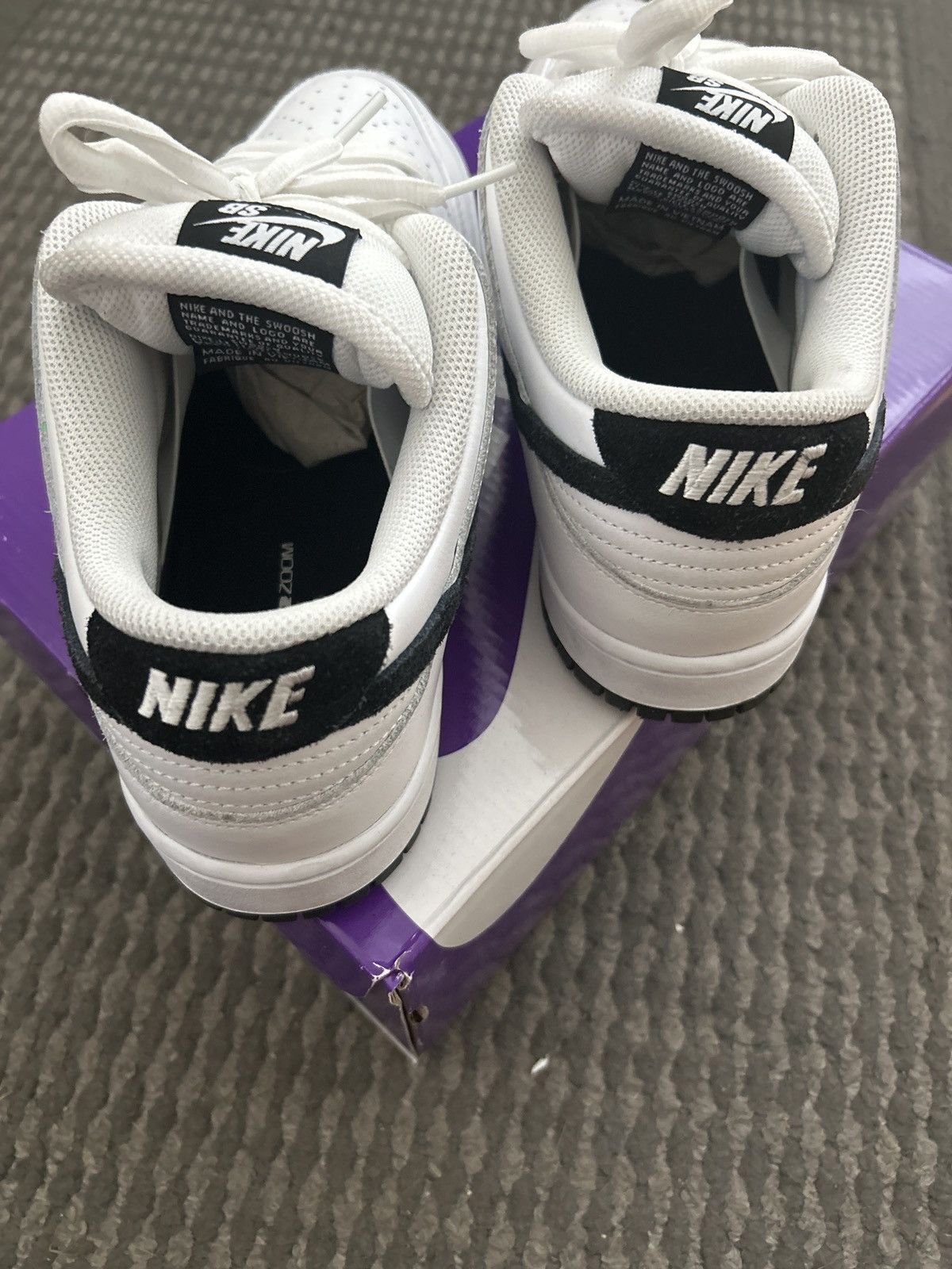 Nike Nike SB Dunk Low Pro Size US 10.5 / EU 43-44 - 4 Thumbnail