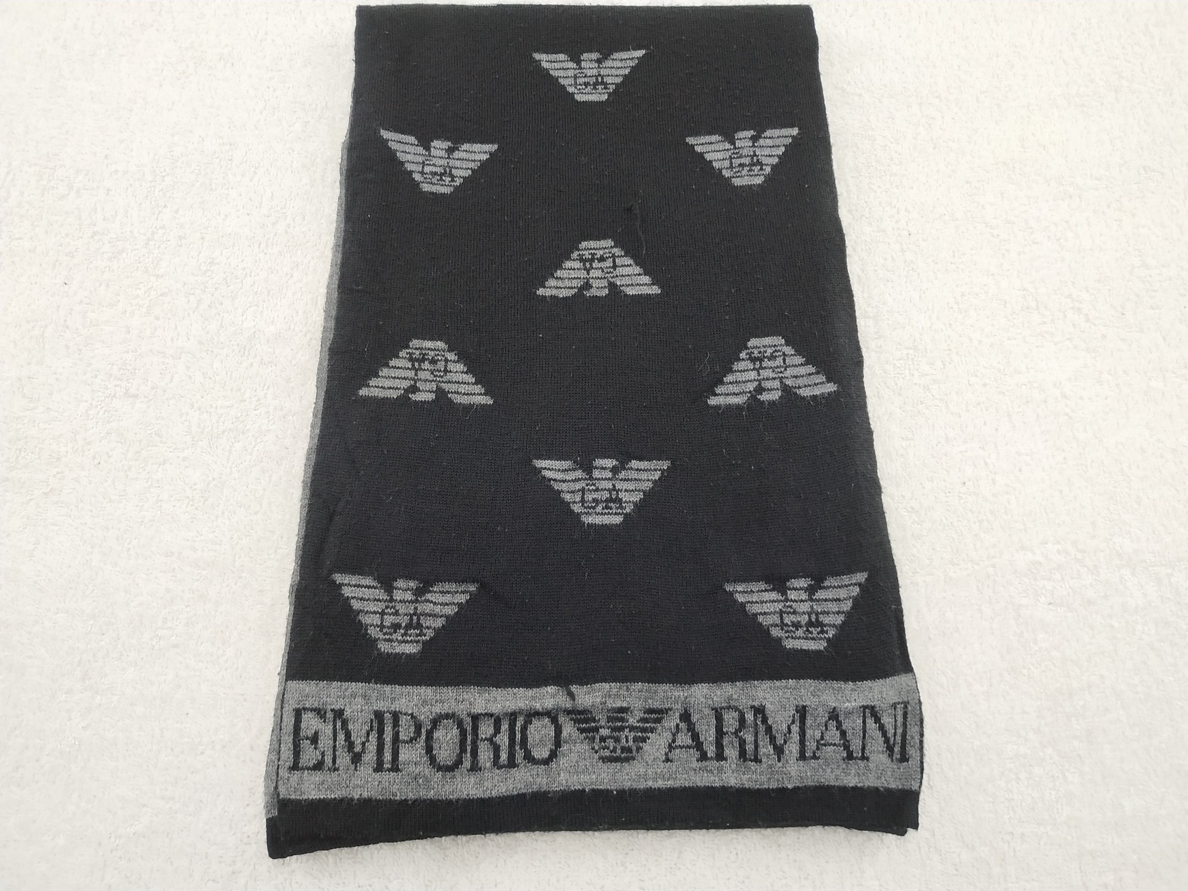 Emporio Armani Vintage Emporio Armani Scarf/Muffler/Neckwear MF394 Size ONE SIZE - 1 Thumbnail