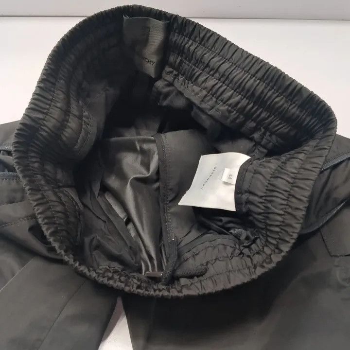Other Givenchy Givenchy SS23 Black Casual Straight Pants -2507 Size US 44 / EU 60 - 1 Thumbnail