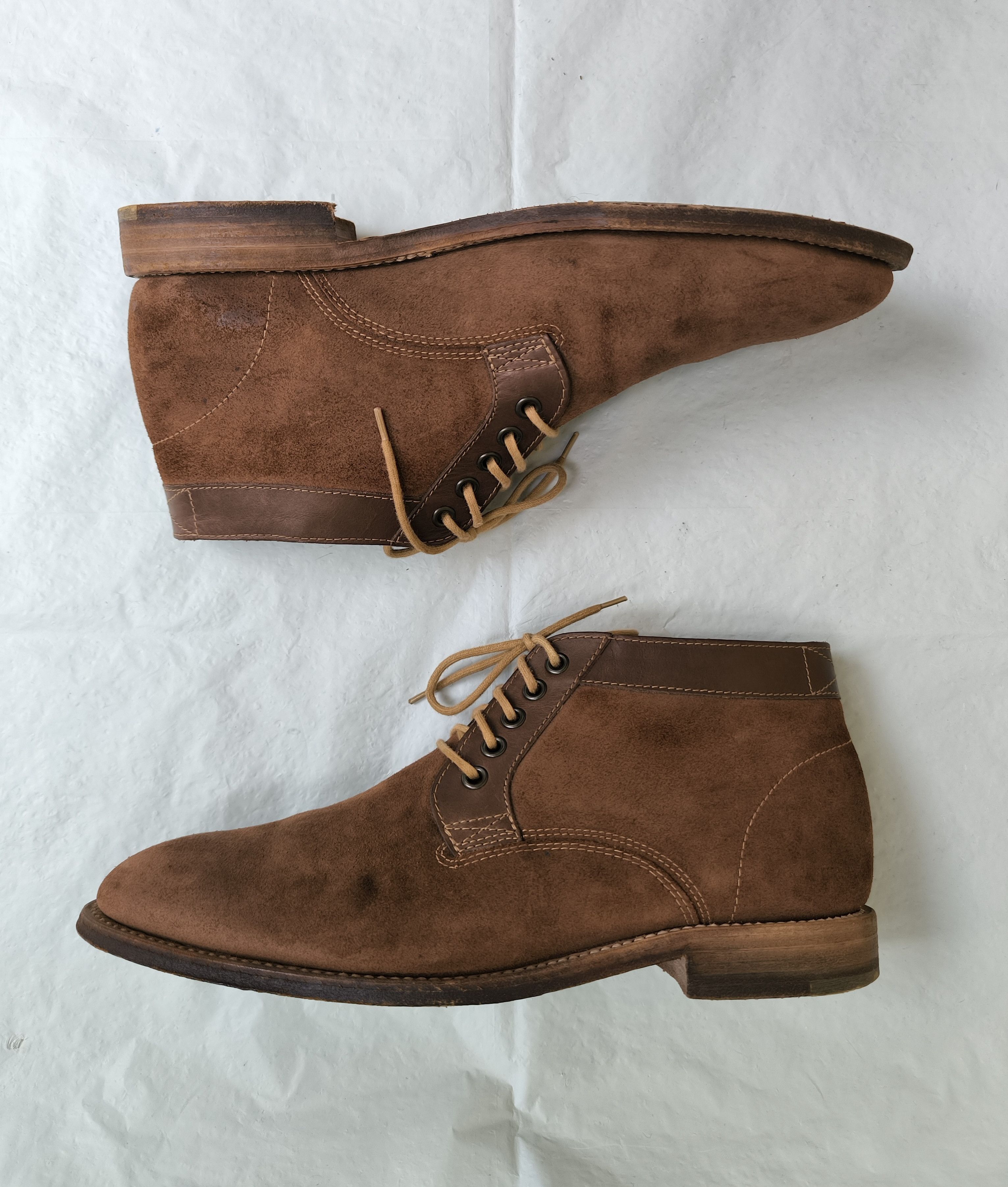 Charles Tyrwhitt CHARLES TYRWHITT suede chukka boots Size US 9.5 / EU 42-43 - 1 Thumbnail