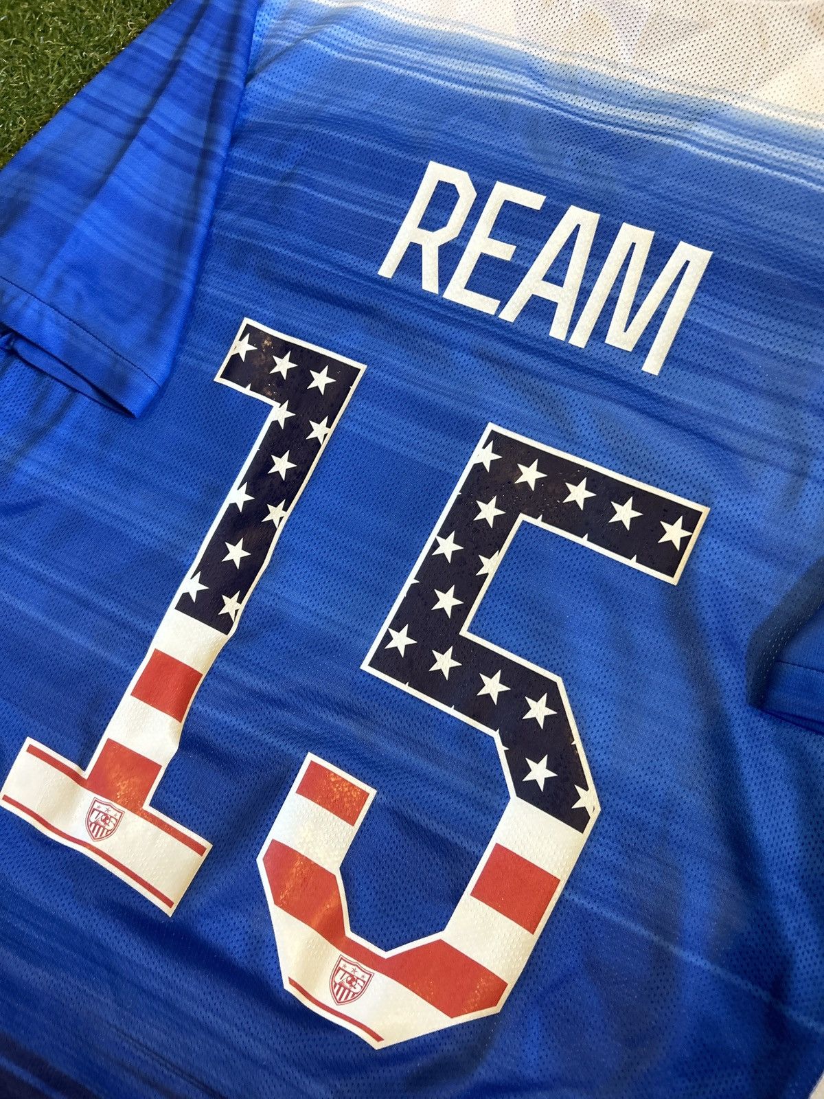 Nike 15/16 USA Ream Away Shirt Size US L / EU 52-54 / 3 - 9 Thumbnail