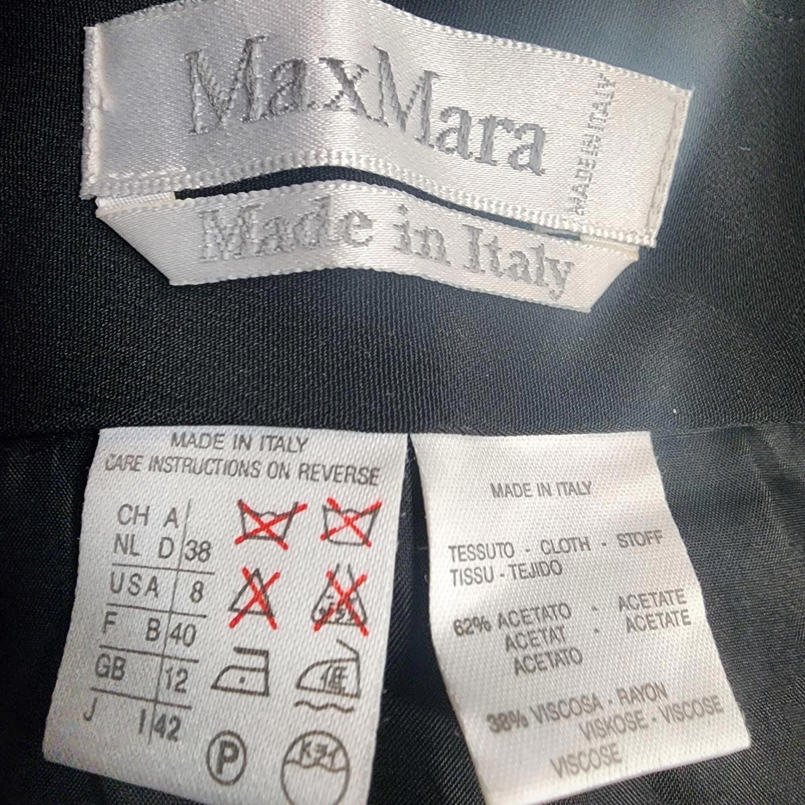 Max Mara Max Mara, Knee Length Black Pencil Skirt. Size 8 Size 30" / US 8 / IT 44 - 8 Thumbnail