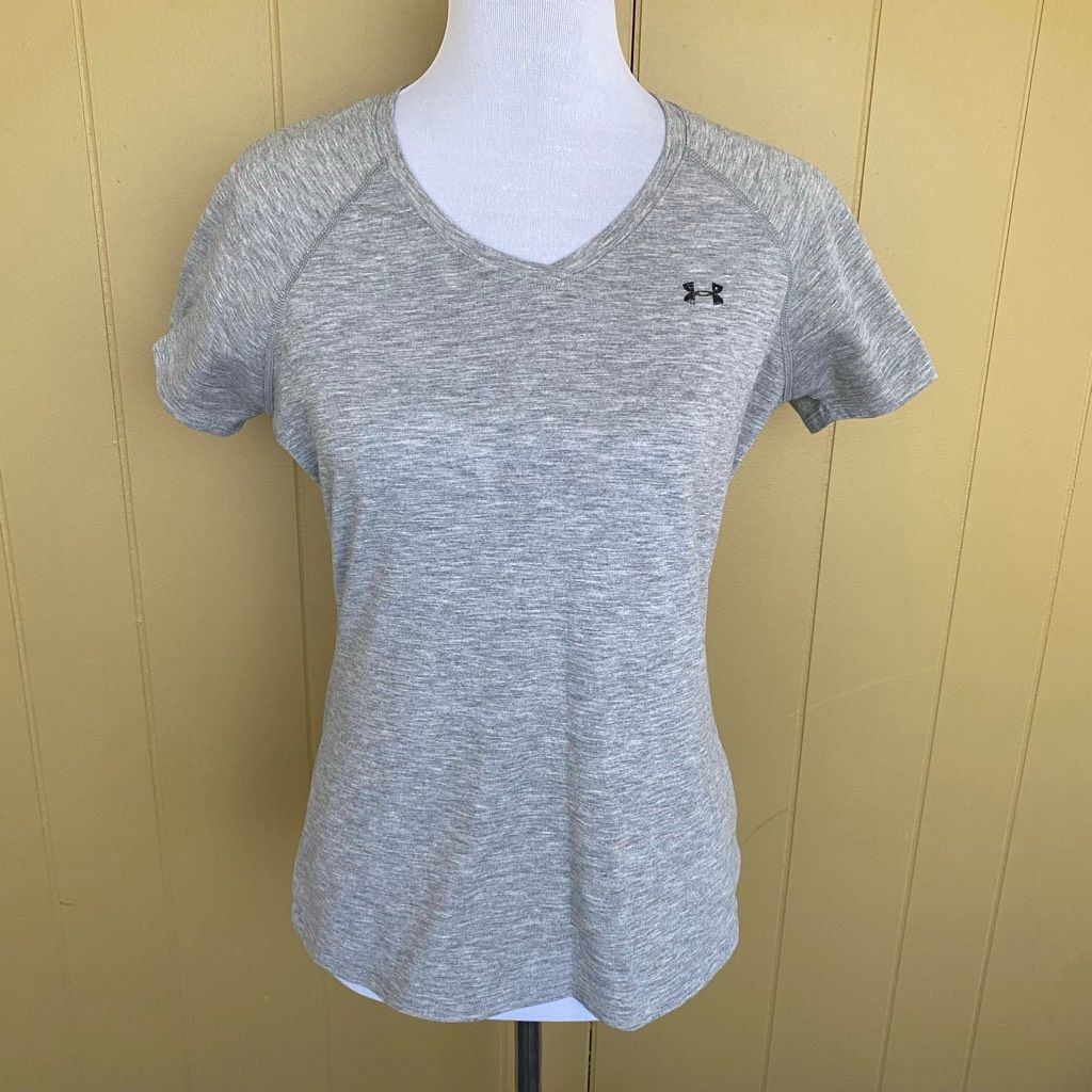Under Armour Under Armour women M semi fitted heat gear v-neck short slee Size M / US 6-8 / IT 42-44 - 1 Thumbnail