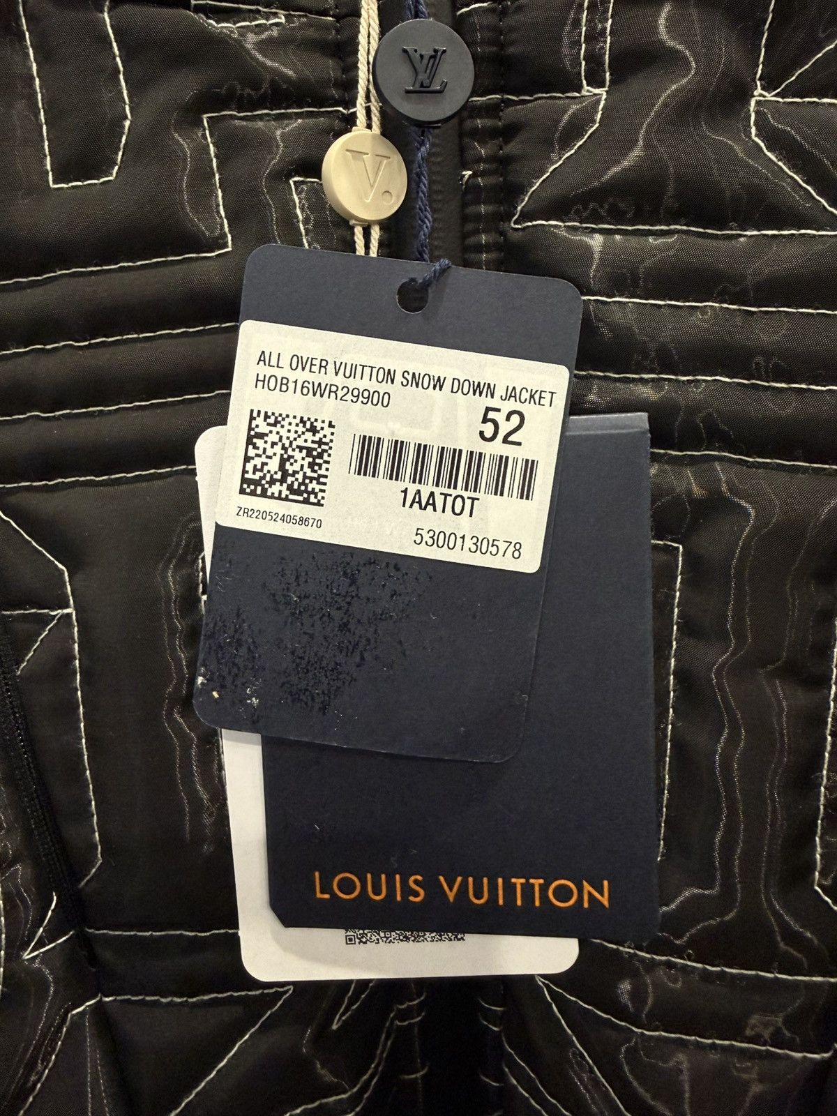 Louis Vuitton Louis Vuitton All Over Snow Down Jacket Size US L / EU 52-54 / 3 - 4 Thumbnail