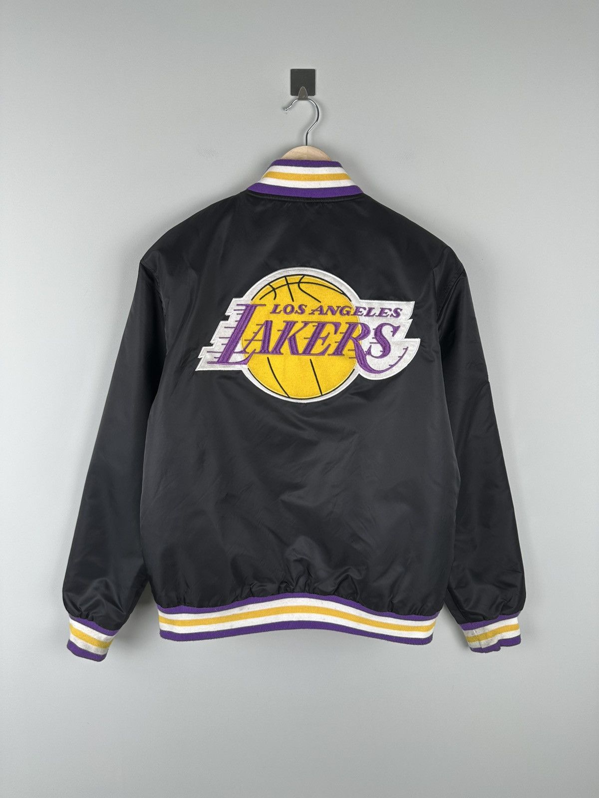 NBA Bomber Jacket Nba Lakers James Oversized Size US S / EU 44-46 / 1 - 1 Thumbnail